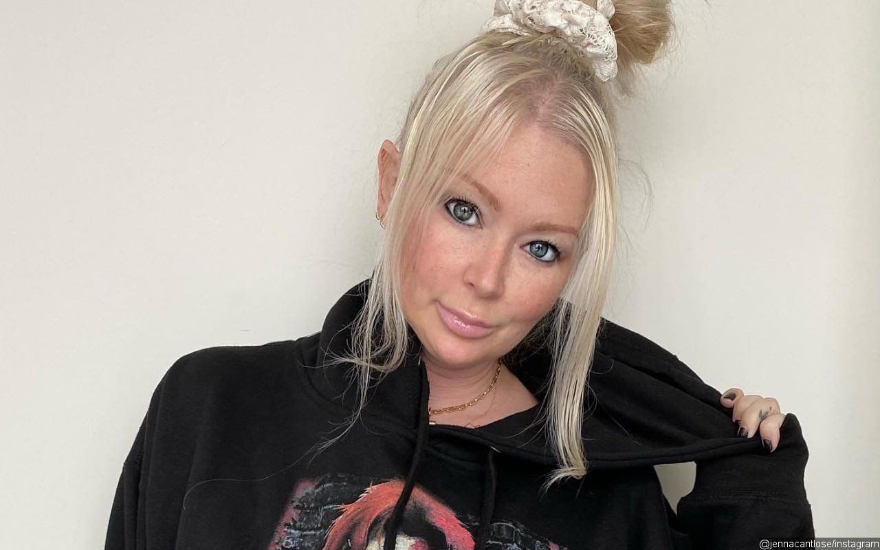 1280x800 Jenna Jameson Able to Walk Unaided 'Pretty Well' Following Mystery Illness Battle