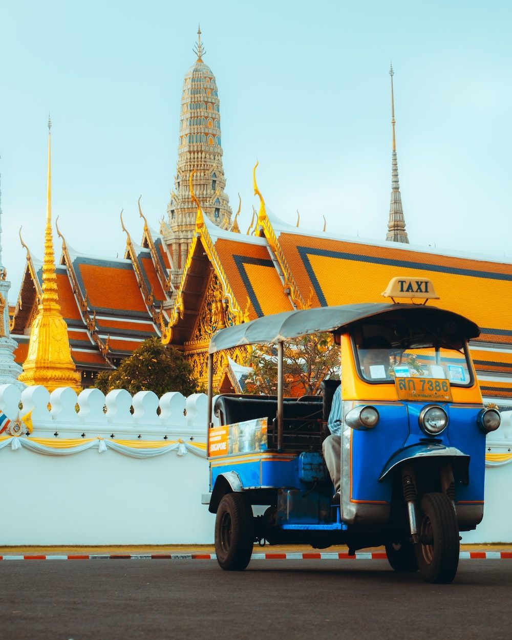 Tuk Tuk Wallpapers - Top Free Tuk Tuk Backgrounds - WallpaperAccess