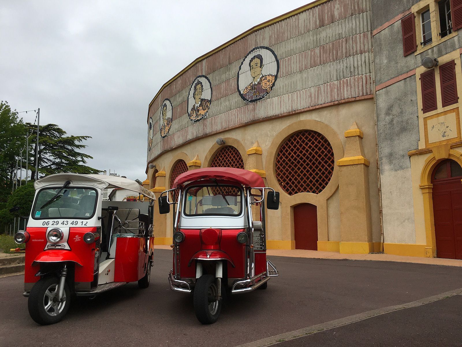 1600x1200 Pays Basque TUK TUK rides / Tuk Tuk rides in Bayonne du Pays Basque