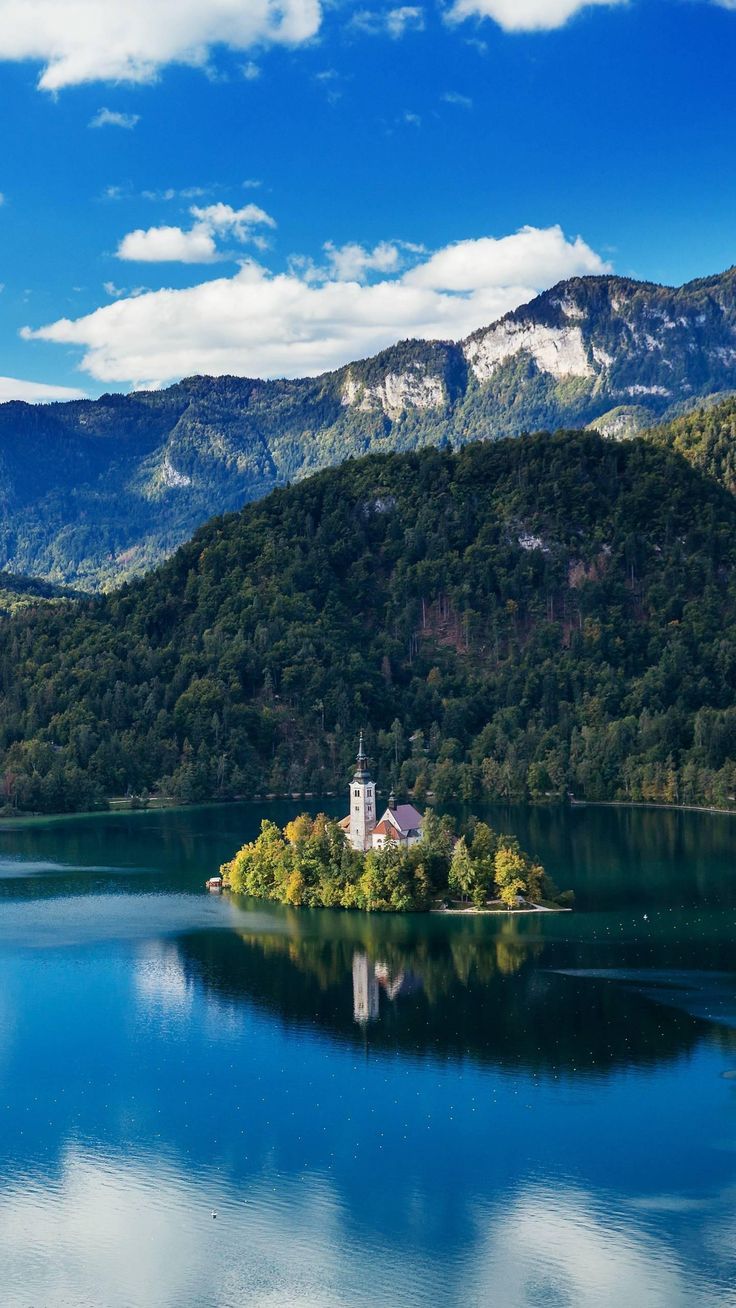 736x1308 Lake Bled in Slovenia. Lake bled, iPhone wallpaper, Lake