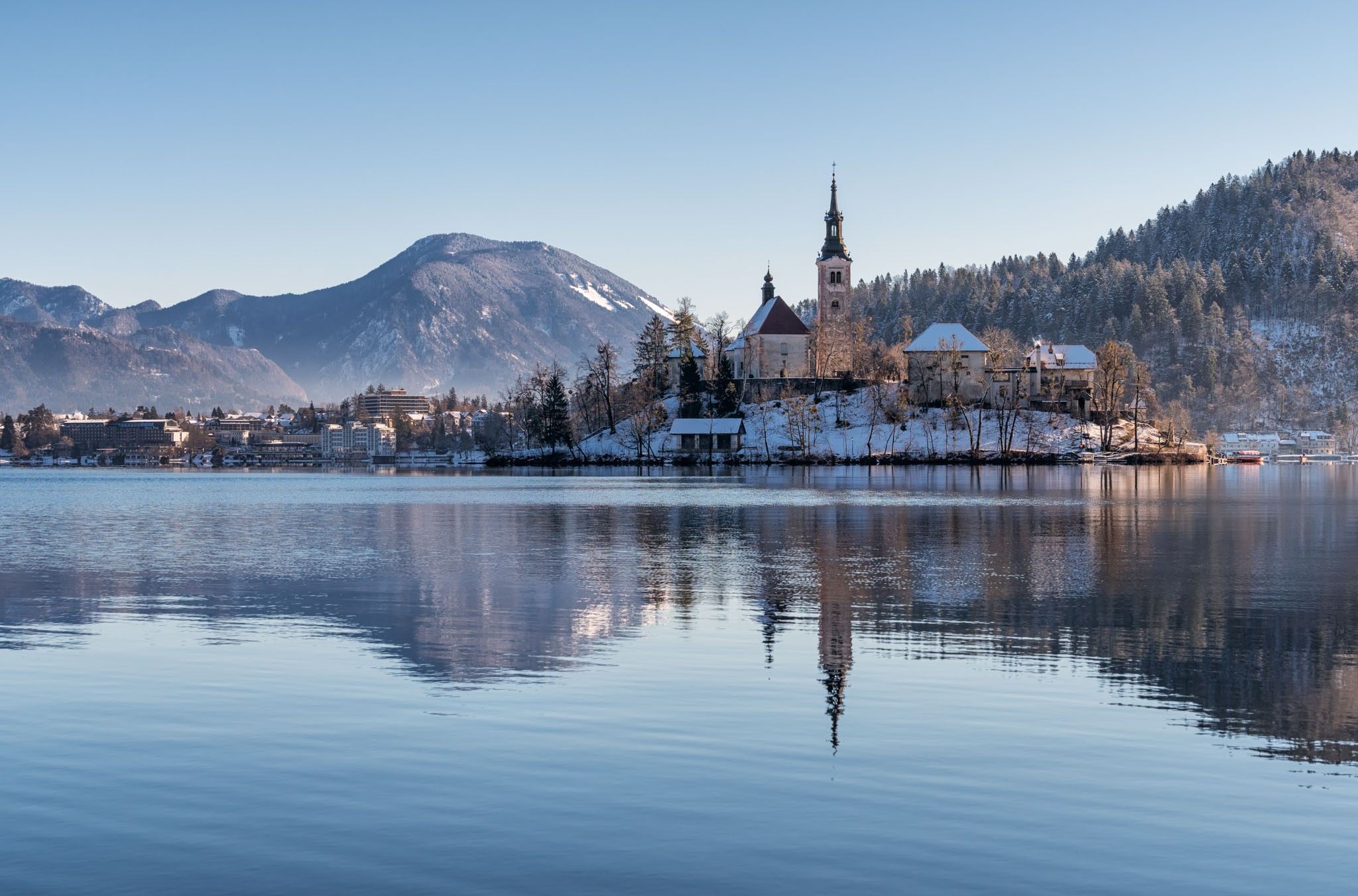 2048x1352 Wallpaper / architecture, house, church, building, Lake Bled, Slovenia, island, mountains, winter, snow, trees, lake, forest, hill, reflection, water, nature, landscape free download