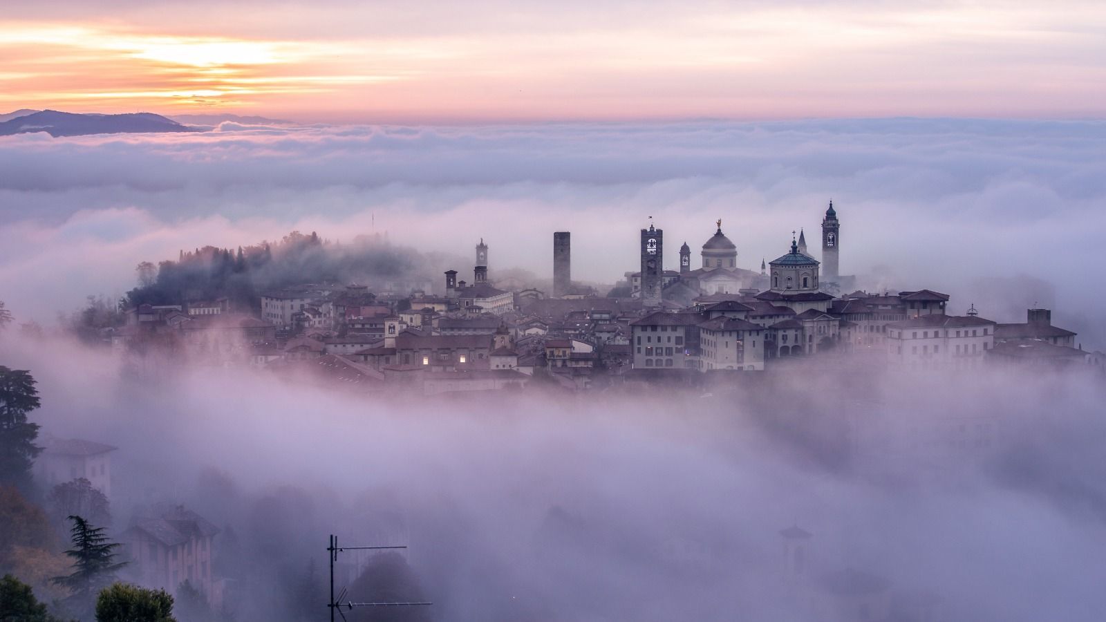 1600x900 Around Turin today we play in Bergamo, learn more about this city, a real masterpiece of history, culture, music and landscape, with a medieval heart on top of a