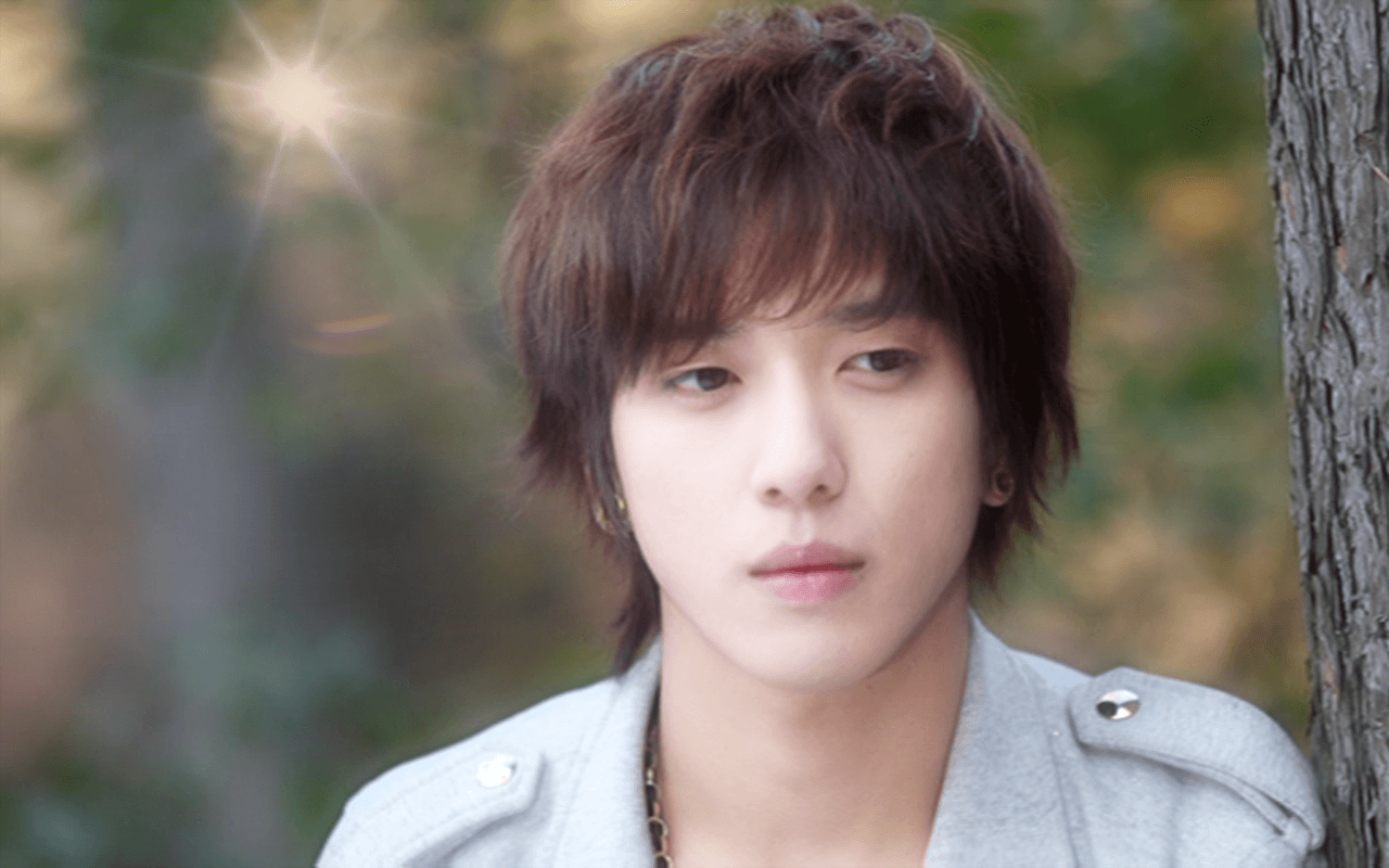 1280x800 Khottie of the Week: Second Lead Syndrome
