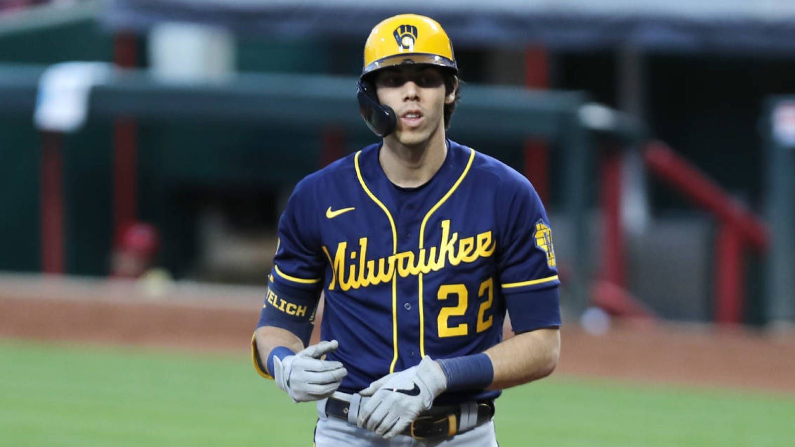 1600x900 Christian Yelich exits game with back soreness
