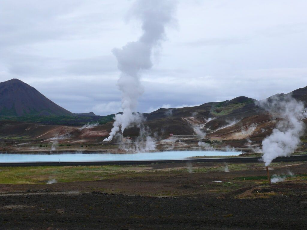 1024x768 Reasons Why We Should Use Geothermal Energy