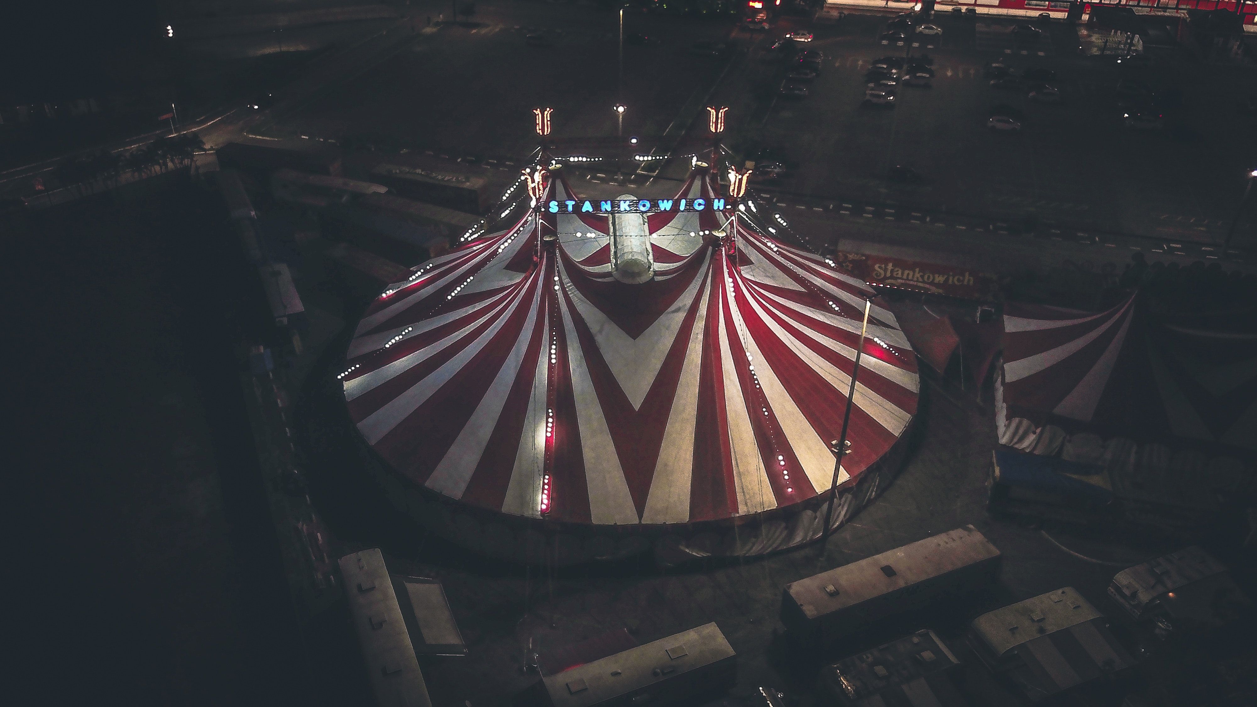 4000x2250 Circus Tent Wallpaper