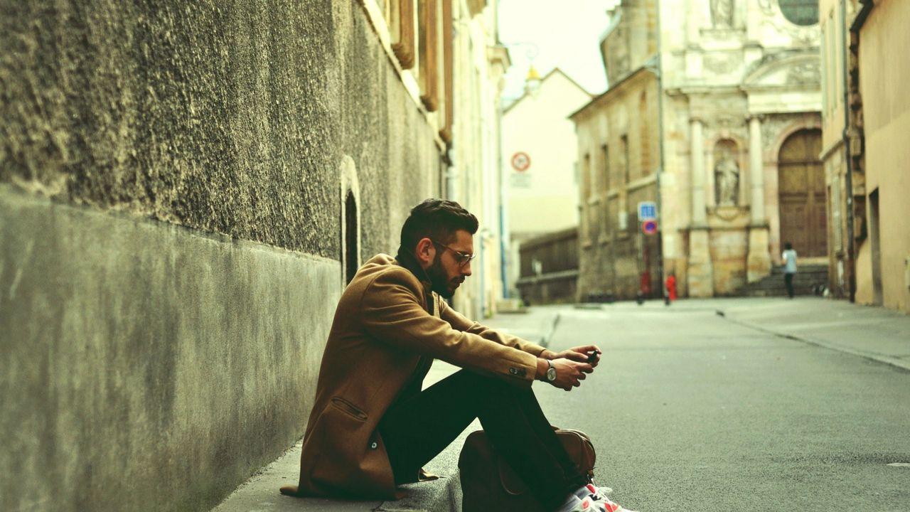 1280x720 Wallpaper man, model, hipster, street, city hd, picture, image