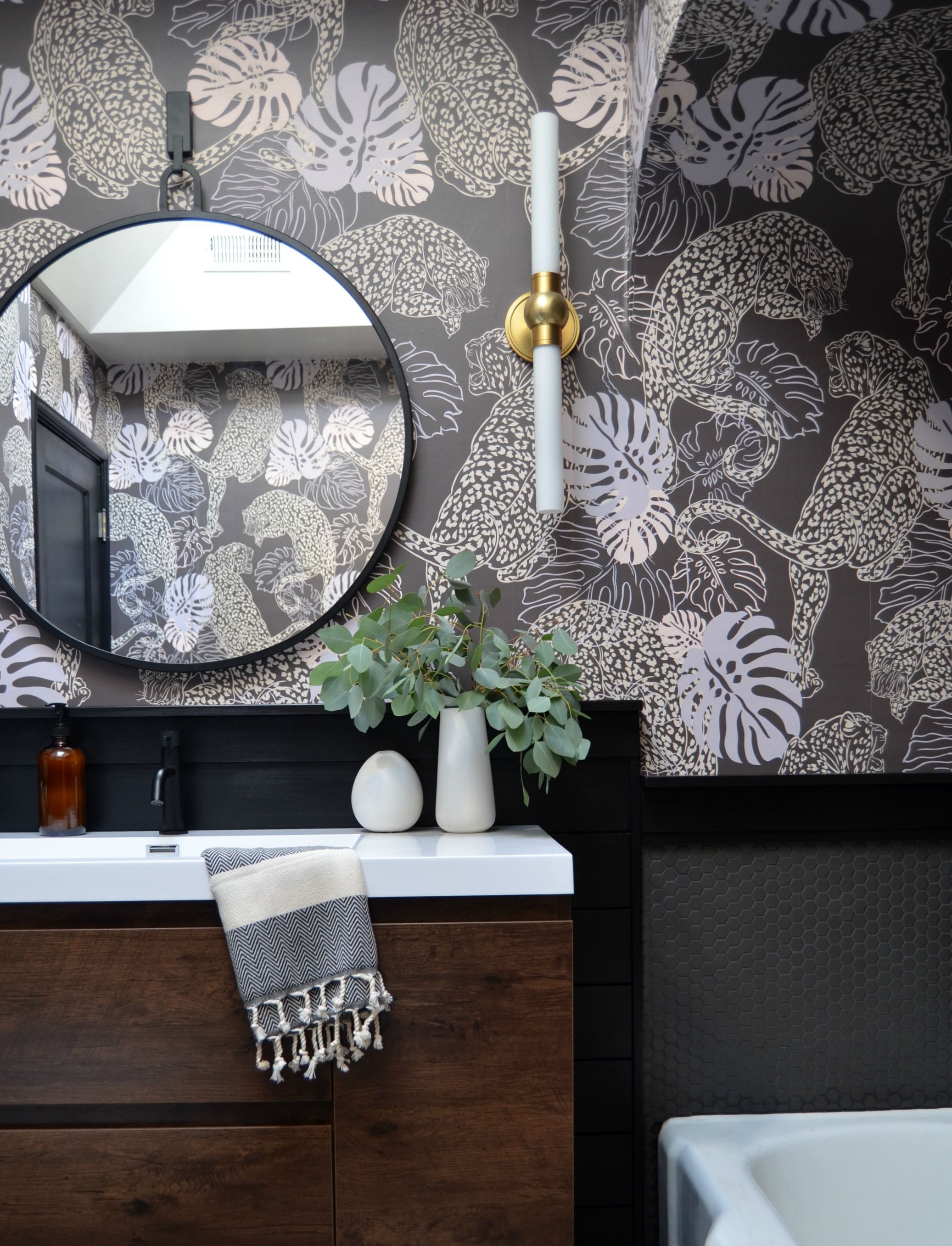 2074x2714 Wallpaper In The Bathroom