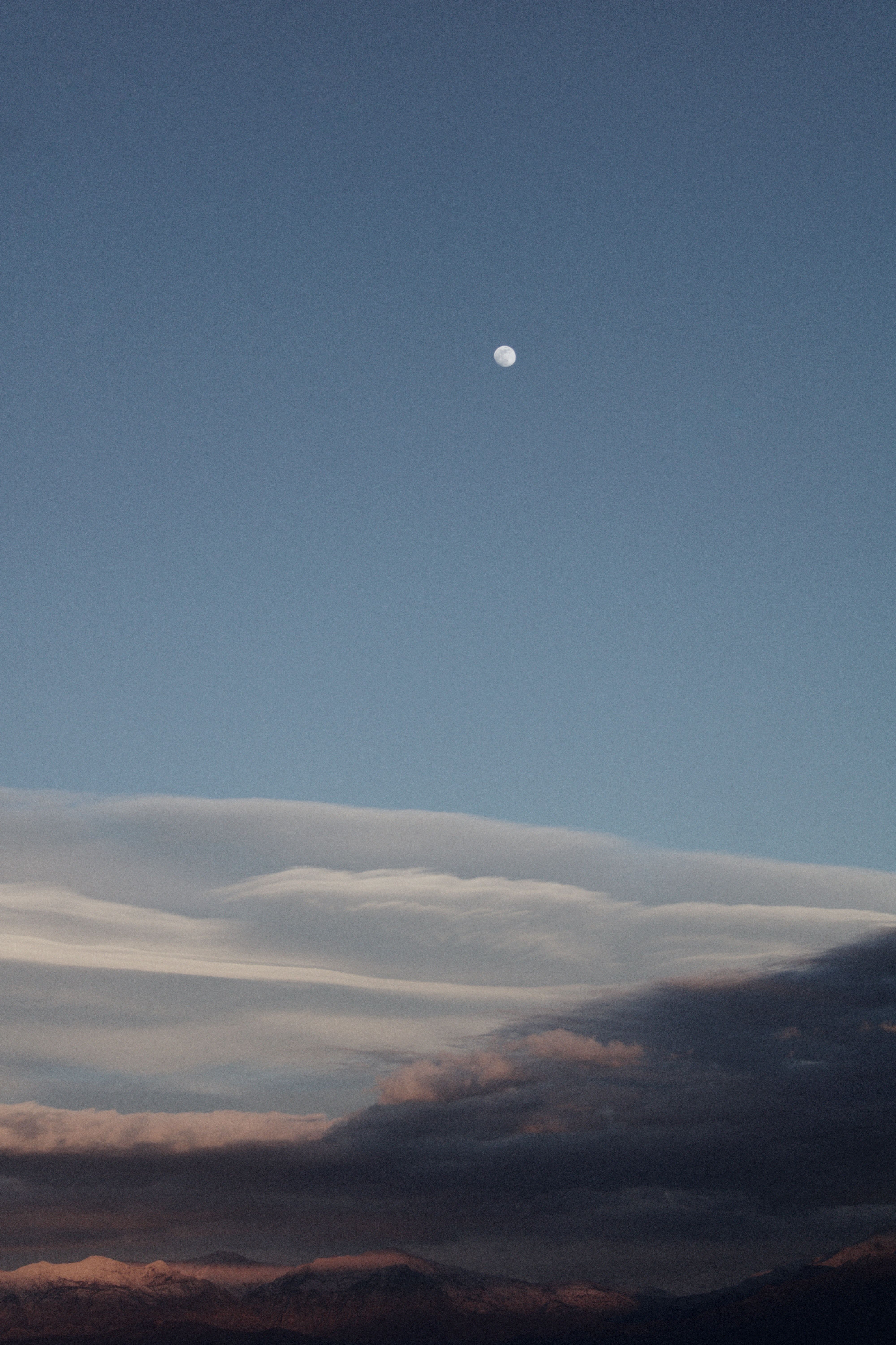 4000x6000 A Full Moon in the Clear Blue Sky · Free