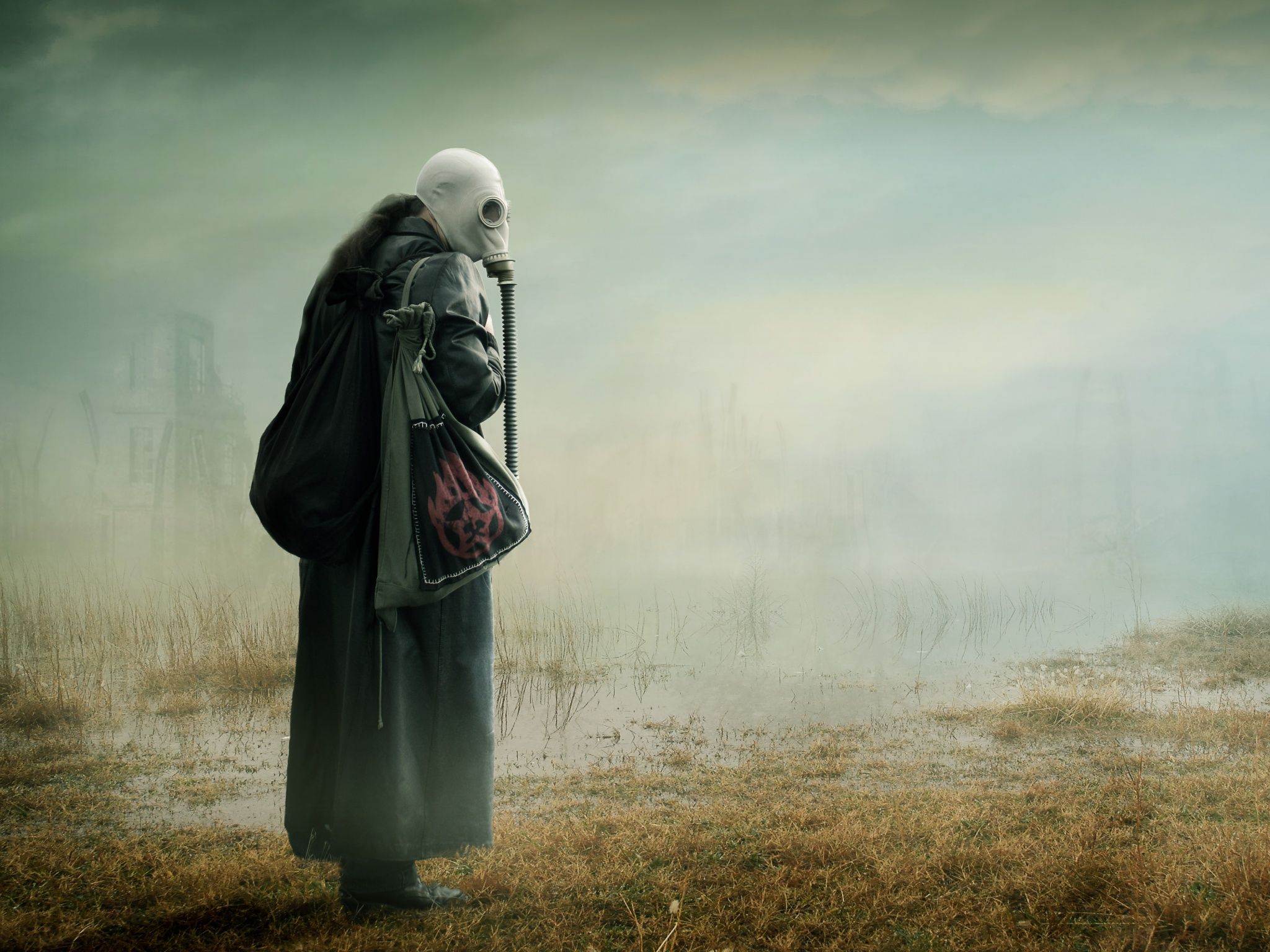 2048x1536 Gas mask Wallpaper 4K, Woman, Mist, Wasteland, Toxic