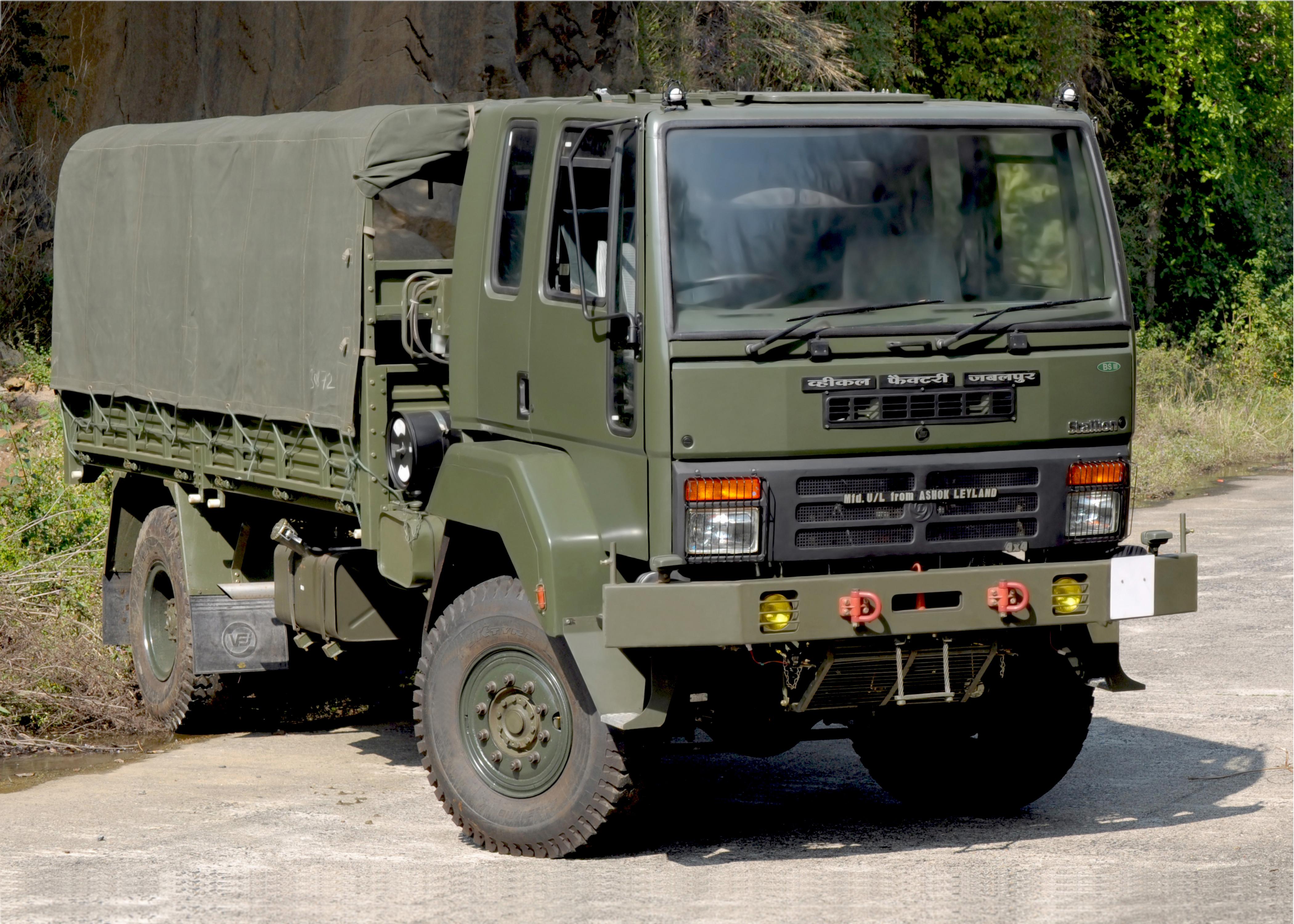 4200x3000 Military Truck Wallpaper