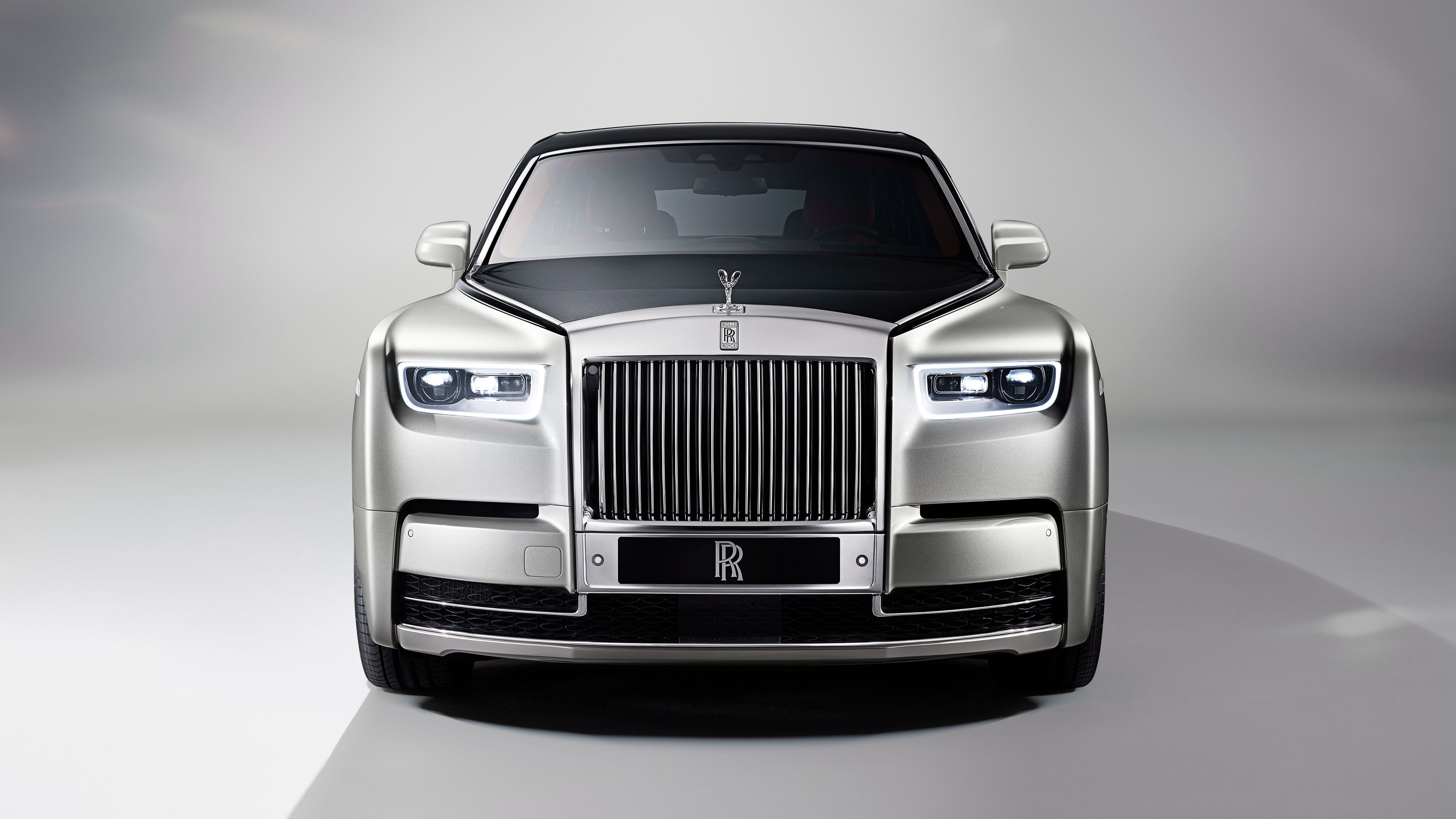 4096x2304 White Rolls Royce Wallpaper