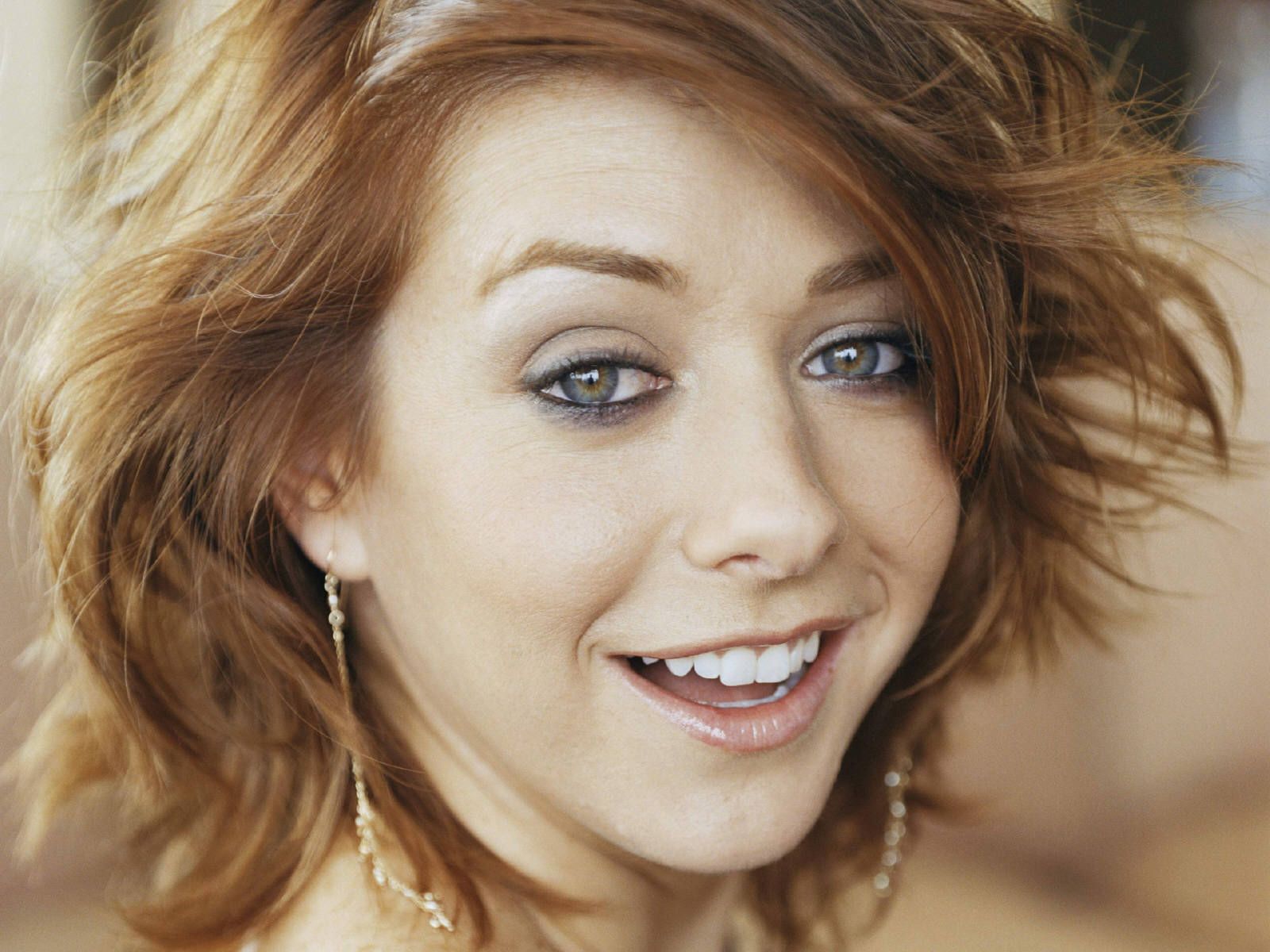 Alyson Hannigan Wallpapers - Top Free Alyson Hannigan Backgrounds ... — free download