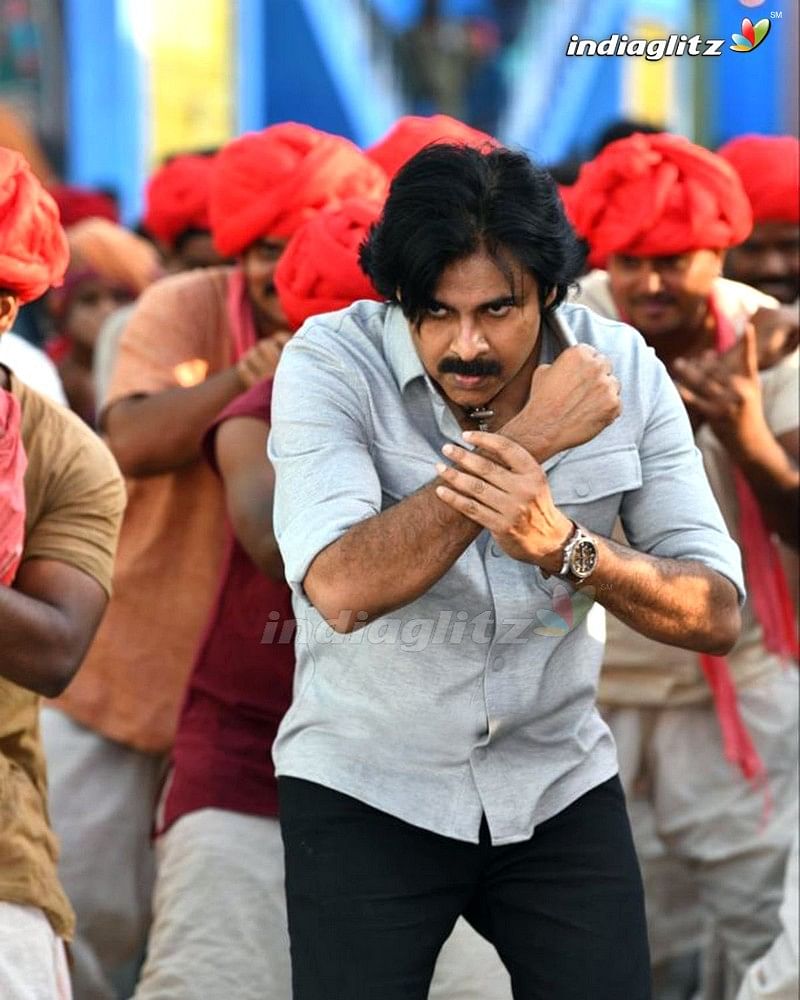 800x1000 Bheemla Nayak Photo Movies photo, image, gallery, stills, clips