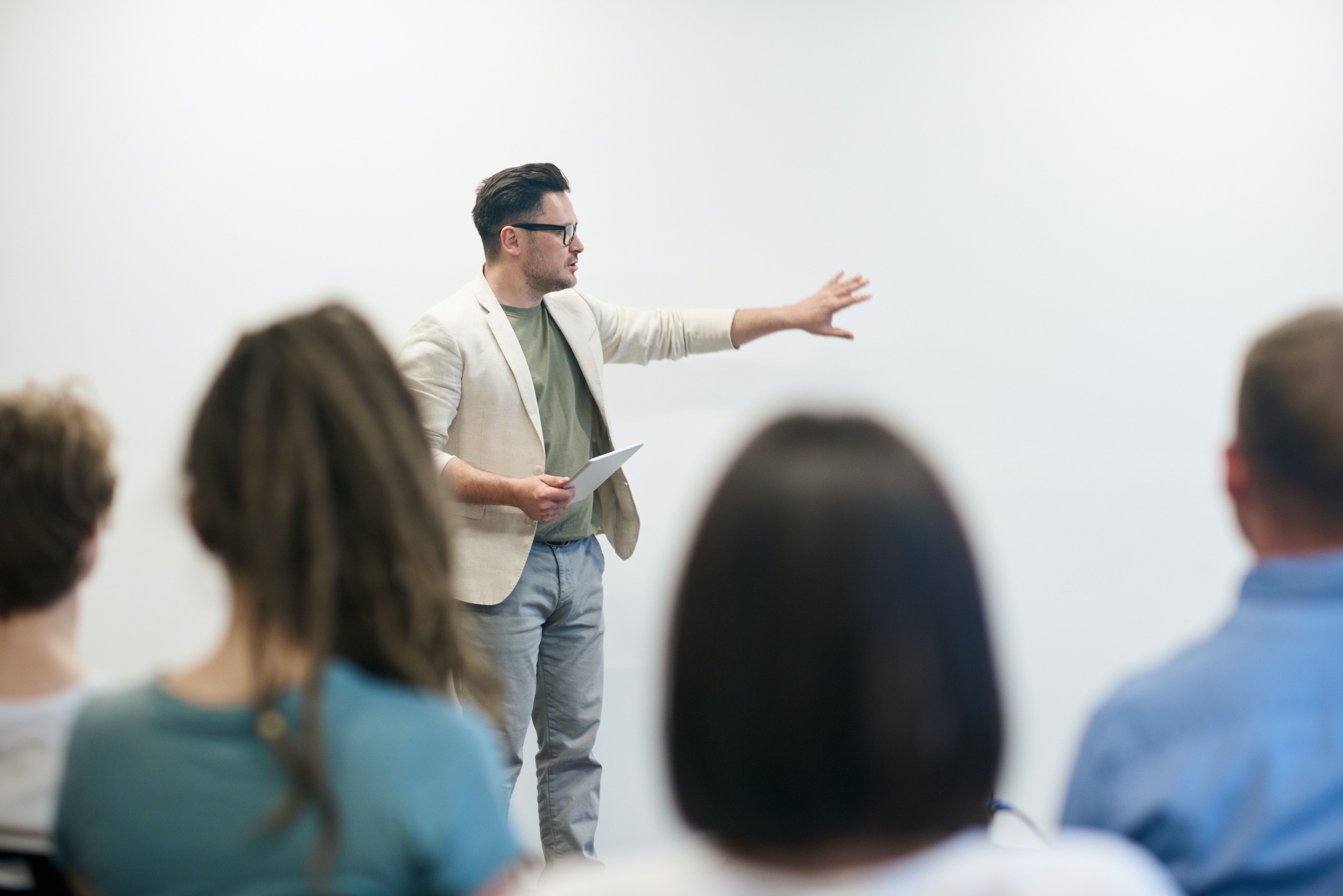 6000x4004 Public Speaking Photo, Download The BEST Free Public Speaking & HD Image