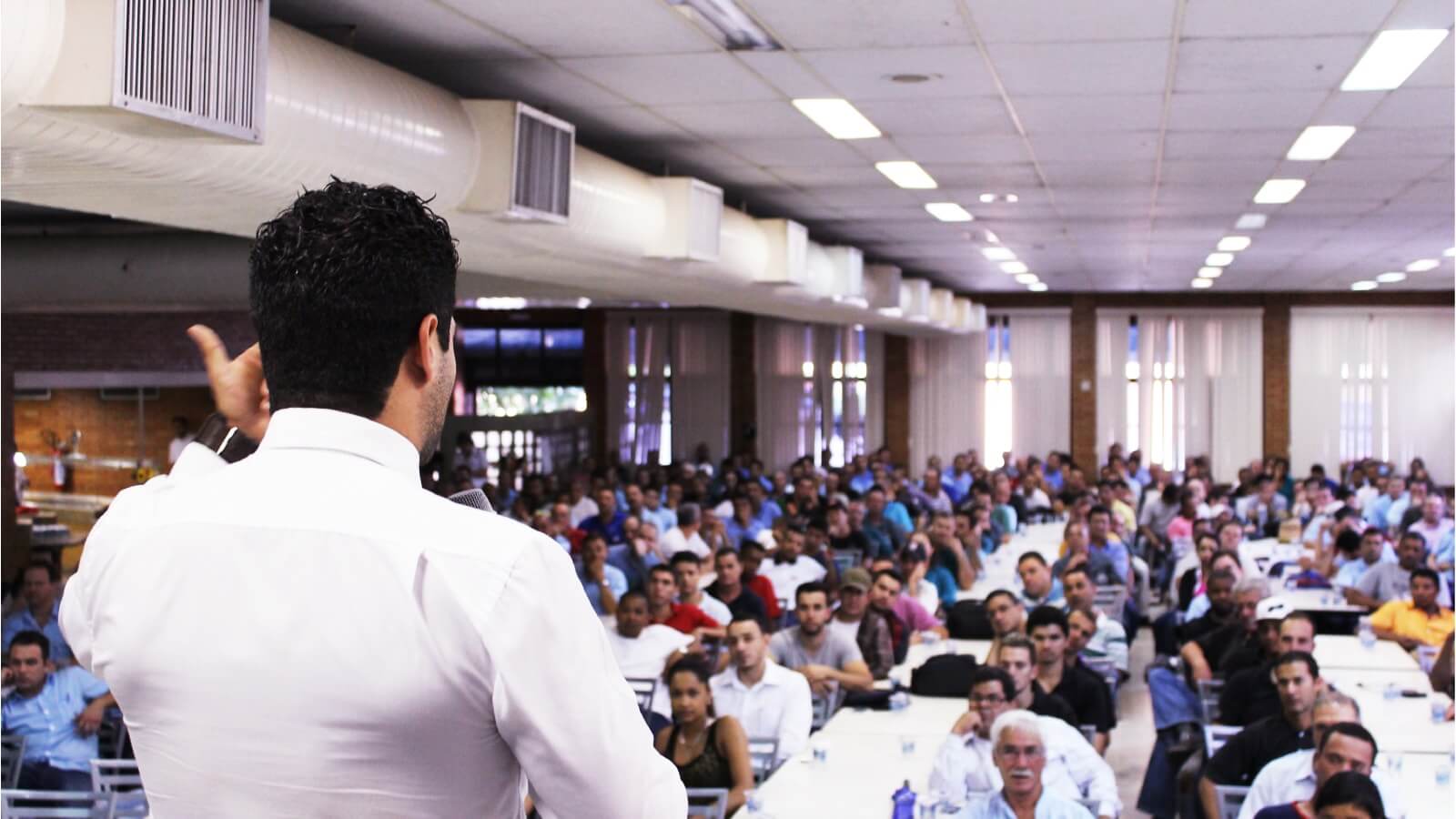 1600x900 Free Resources to Improve Presentation and Public Speaking Skills