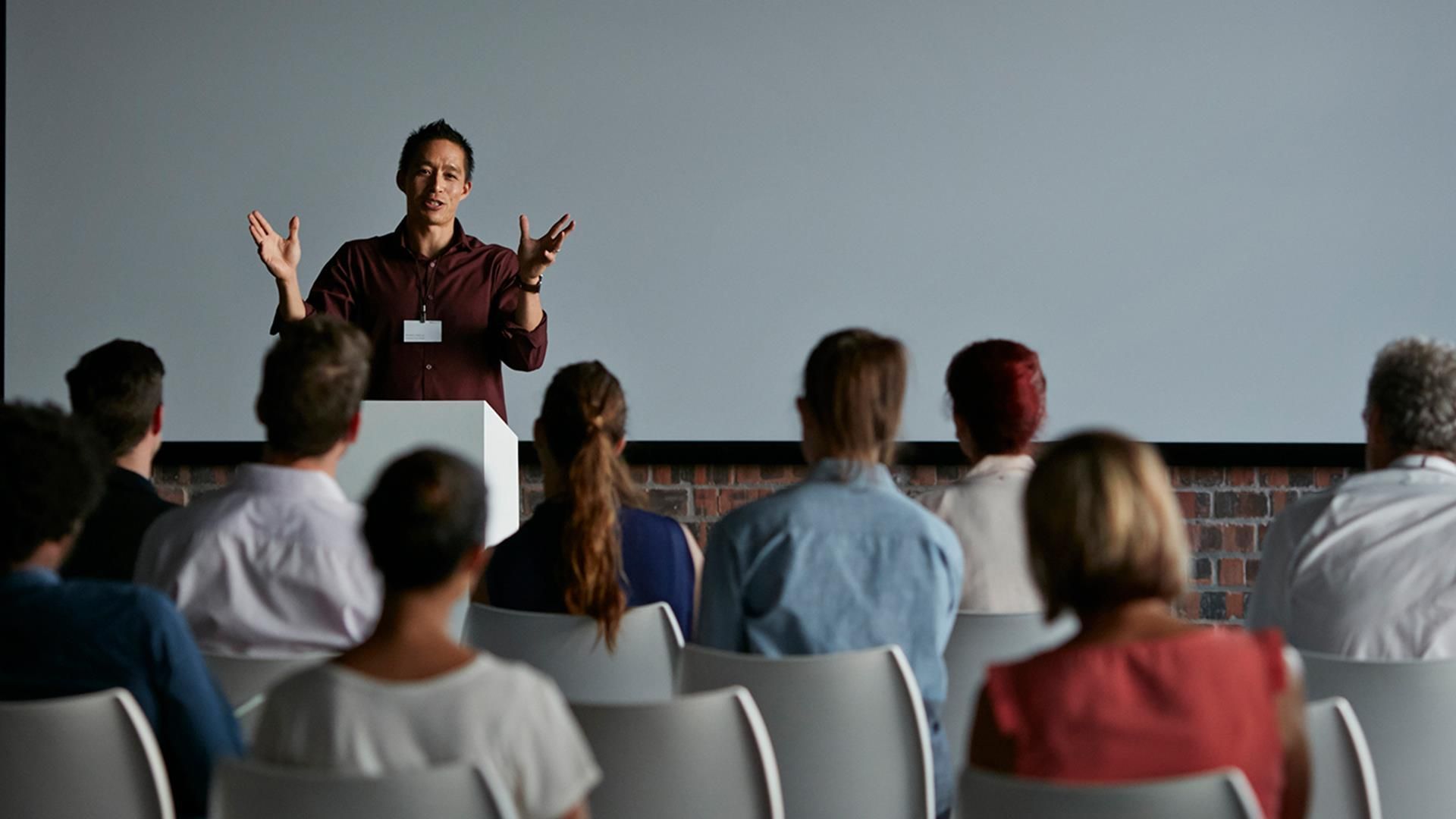 1920x1080 Simple Ways to Improve Your Public Speaking Skills