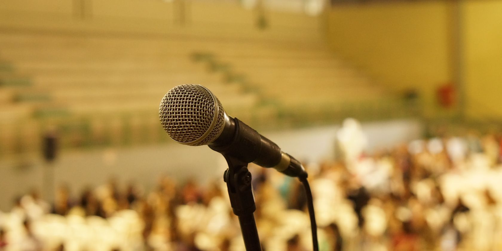 1680x840 The 7 Best Apps to Beat Your Fear of Public Speaking