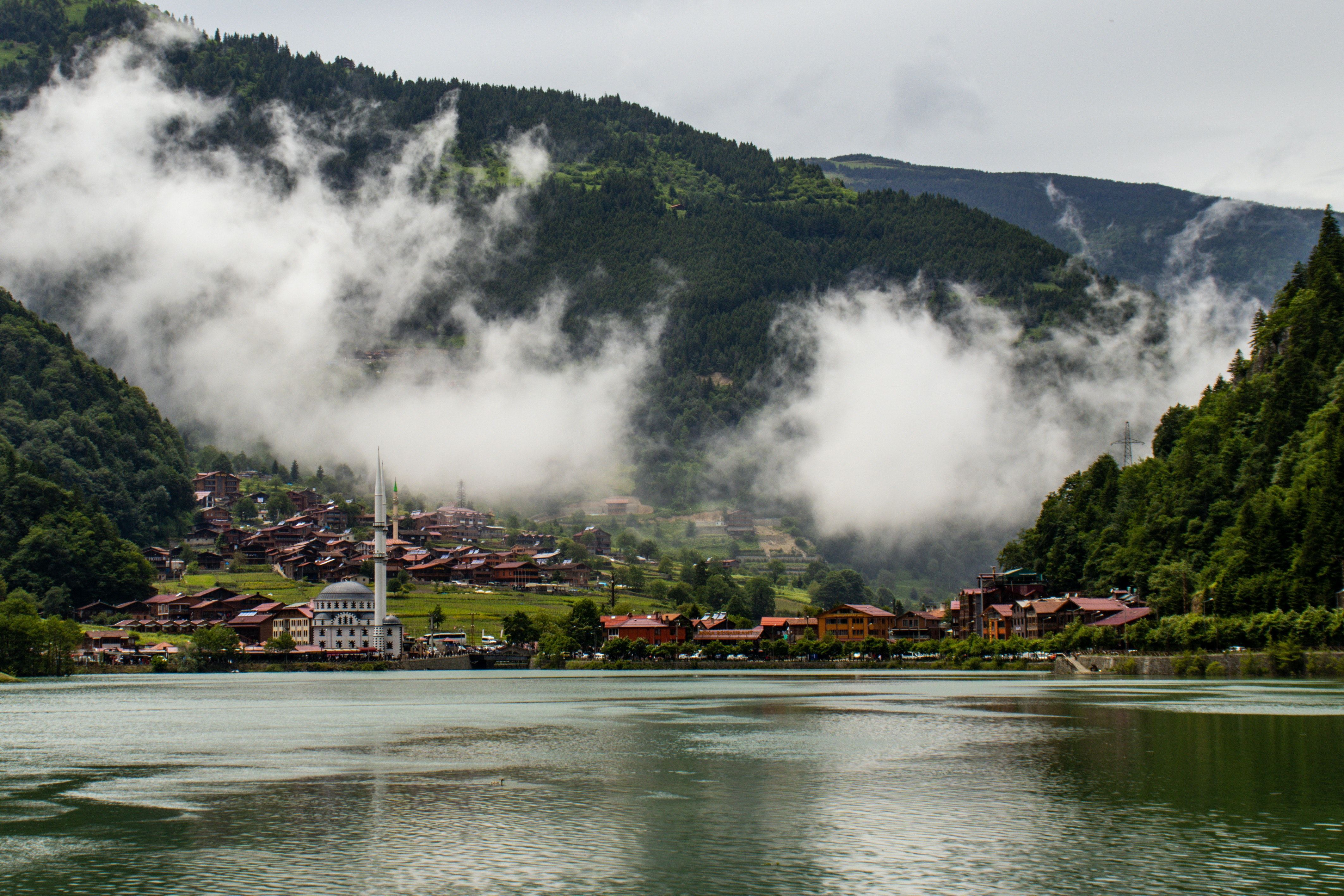4250x2833 View of a Village on the Shore of Uzungol Lake · Free