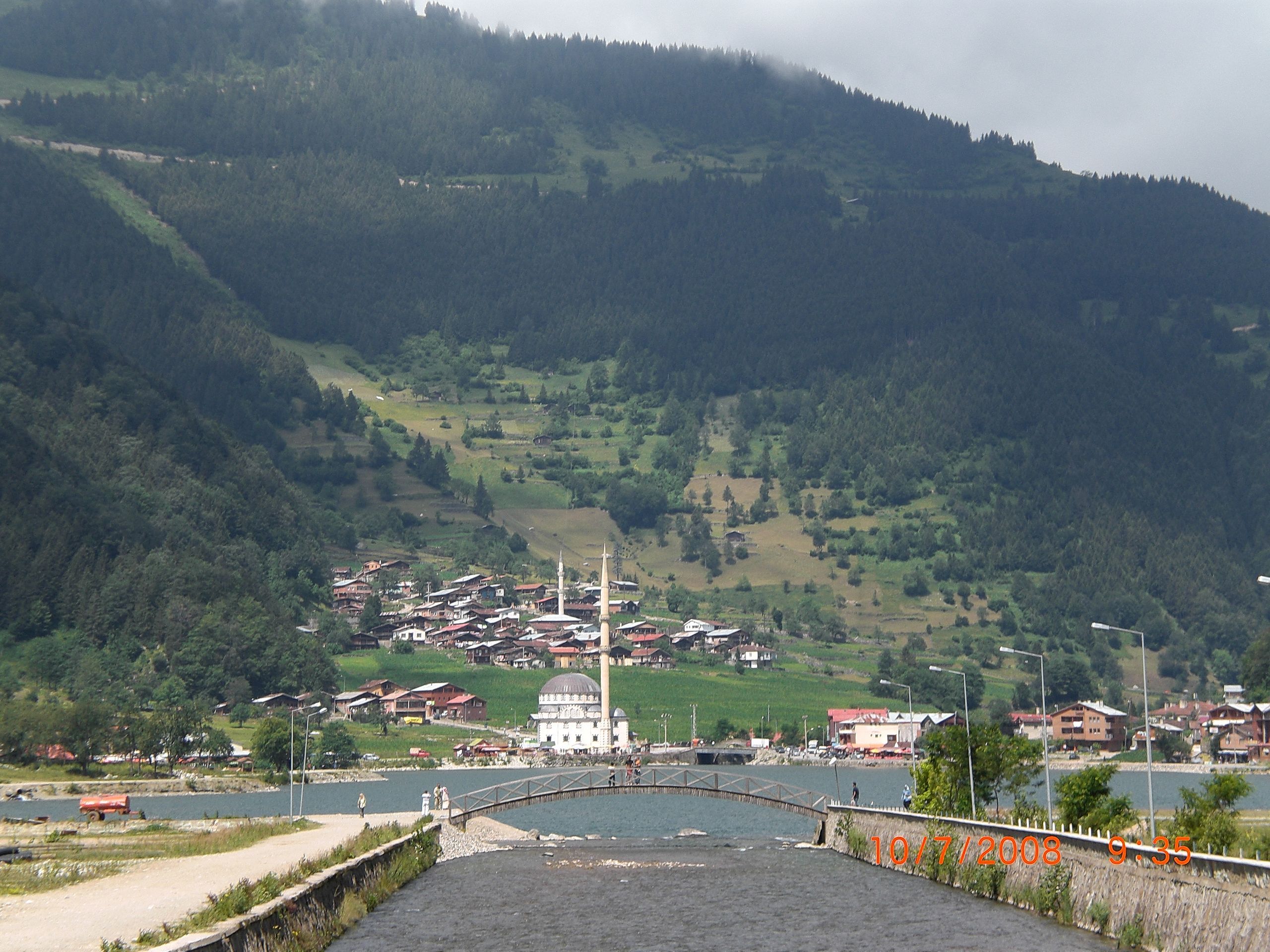 2560x1920 Uzungöl, Çaykara