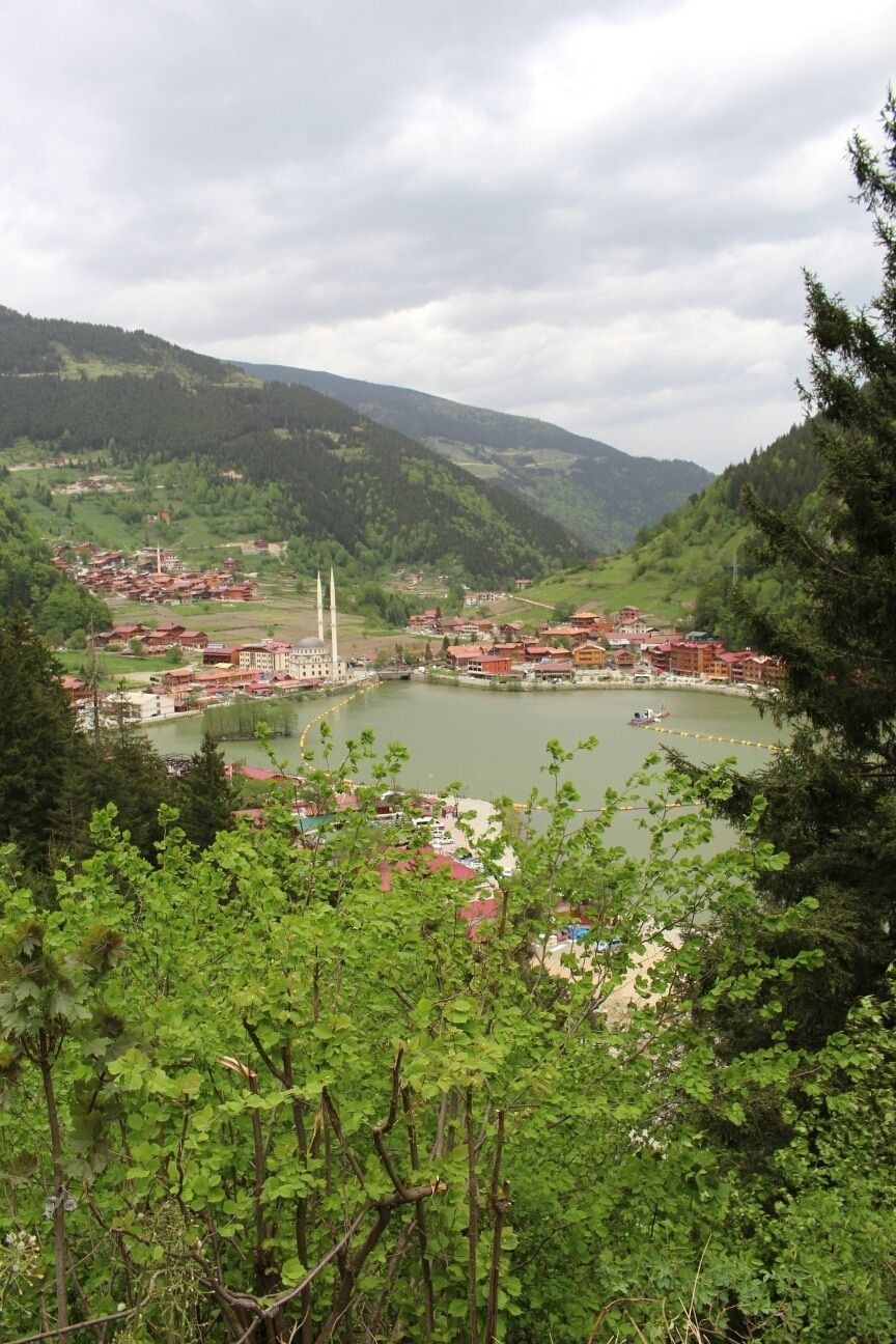 864x1296 Uzungöl Lake in Çaykara and Activities