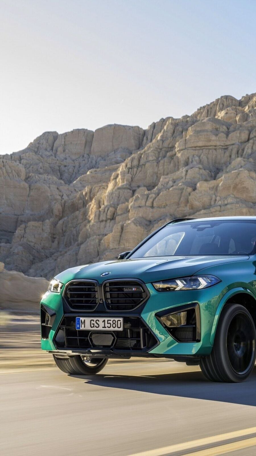 900x1600 New BMW X5 M Competition marks debut of brand's 48V technology