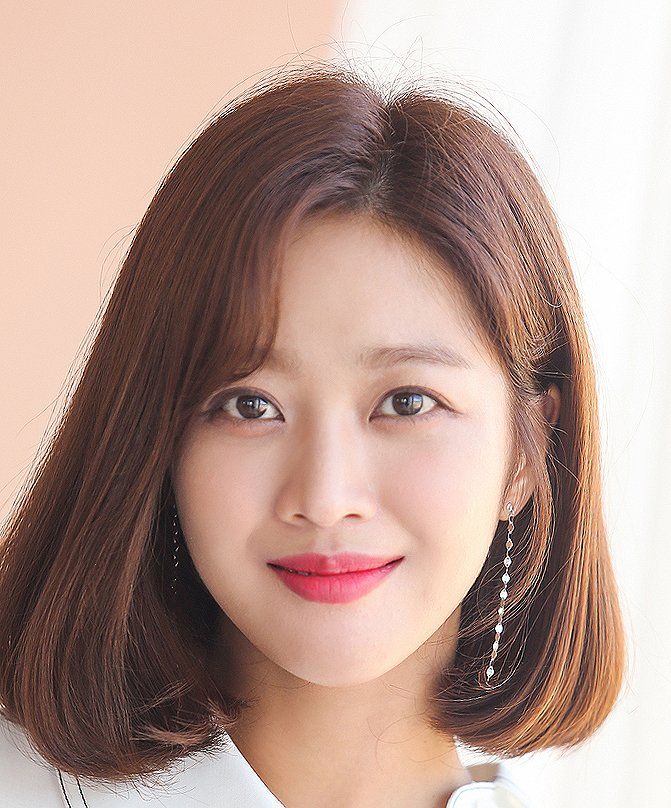 671x808 Jo Bo Ah (조보아)