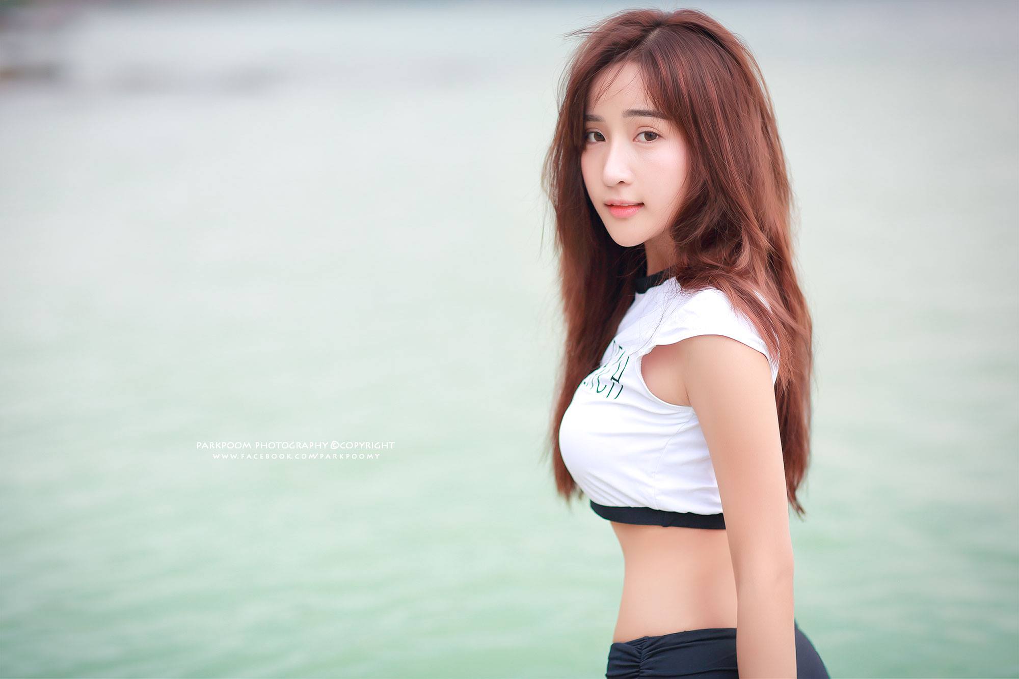 2000x1334 Women Asian HD Wallpaper