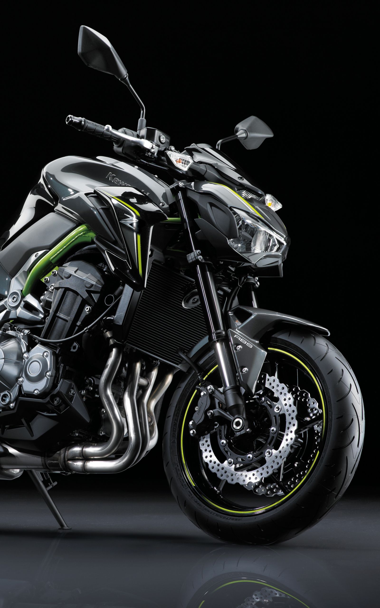 1600x2560 Kawasaki Z900 Phone Wallpaper