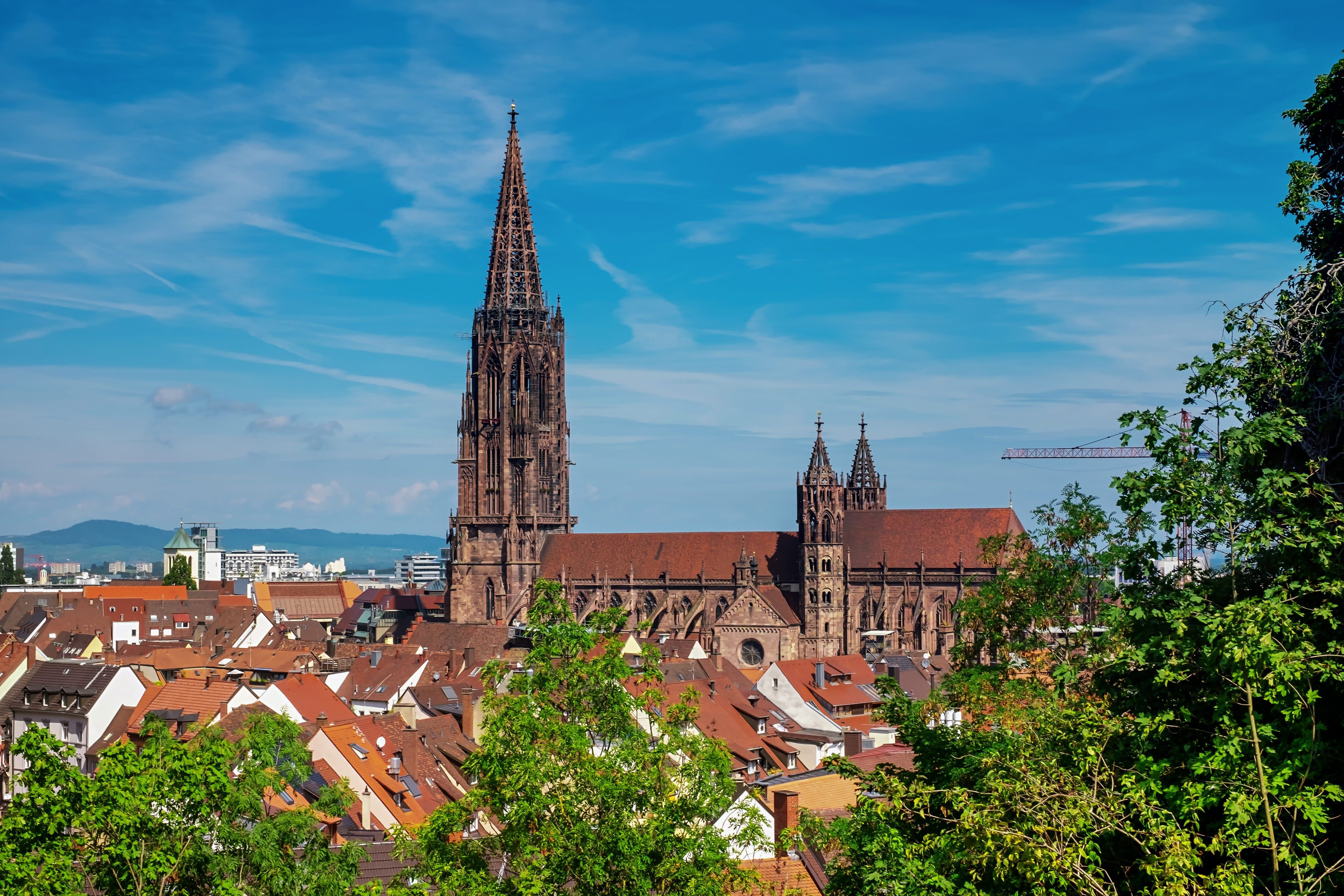 4896x3264 Wallpaper / outdoors, nature, freiburg, cityscape, freiburger minster, spirituality, no people, roofs, architecture, built structure, outlook, religion, houses, building exterior free download