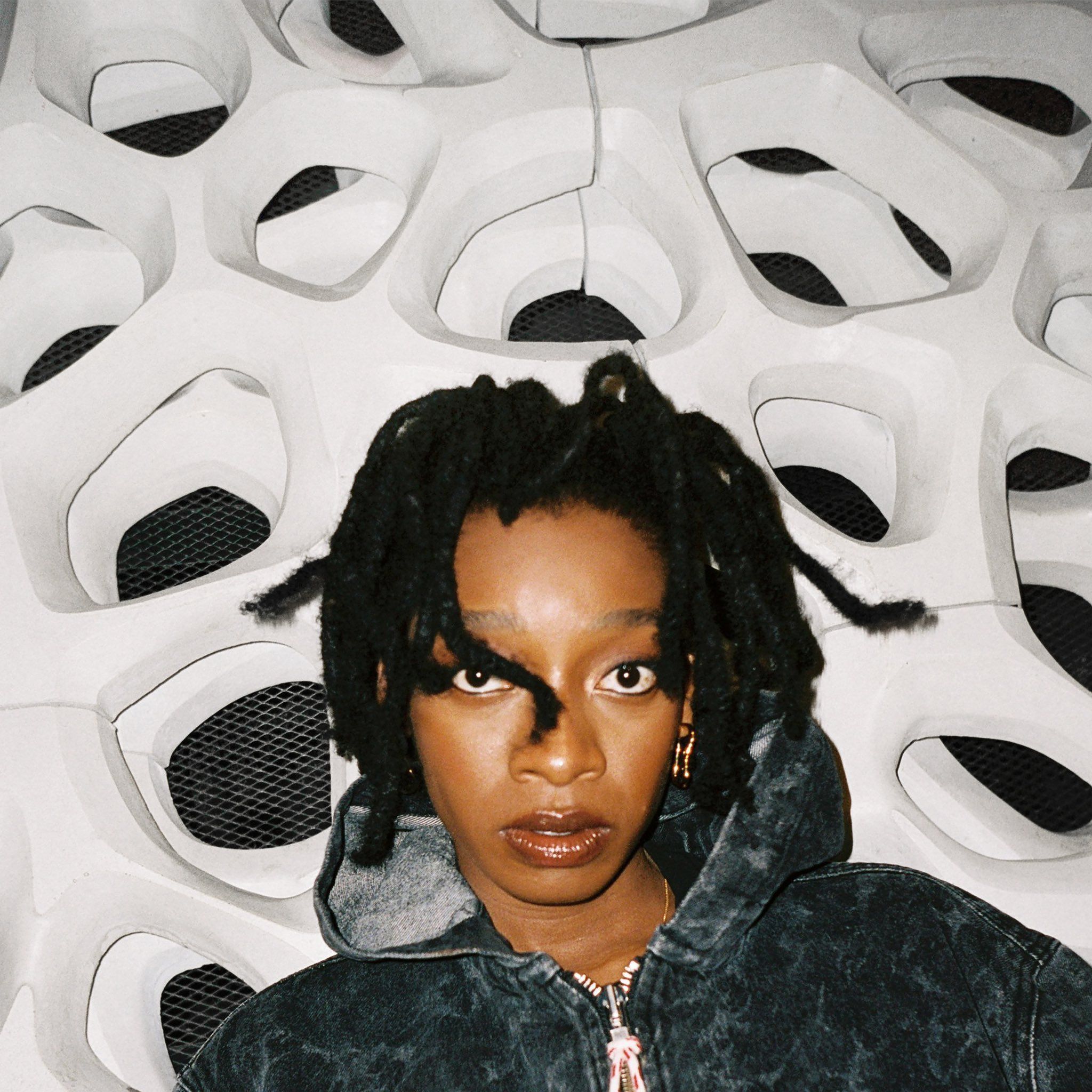 2048x2048 Little Simz On X: NO THANK YOU 12 12 22 ⏳ Artwork Shot By Karolina Wielocha Produced By Inflo ❤️‍