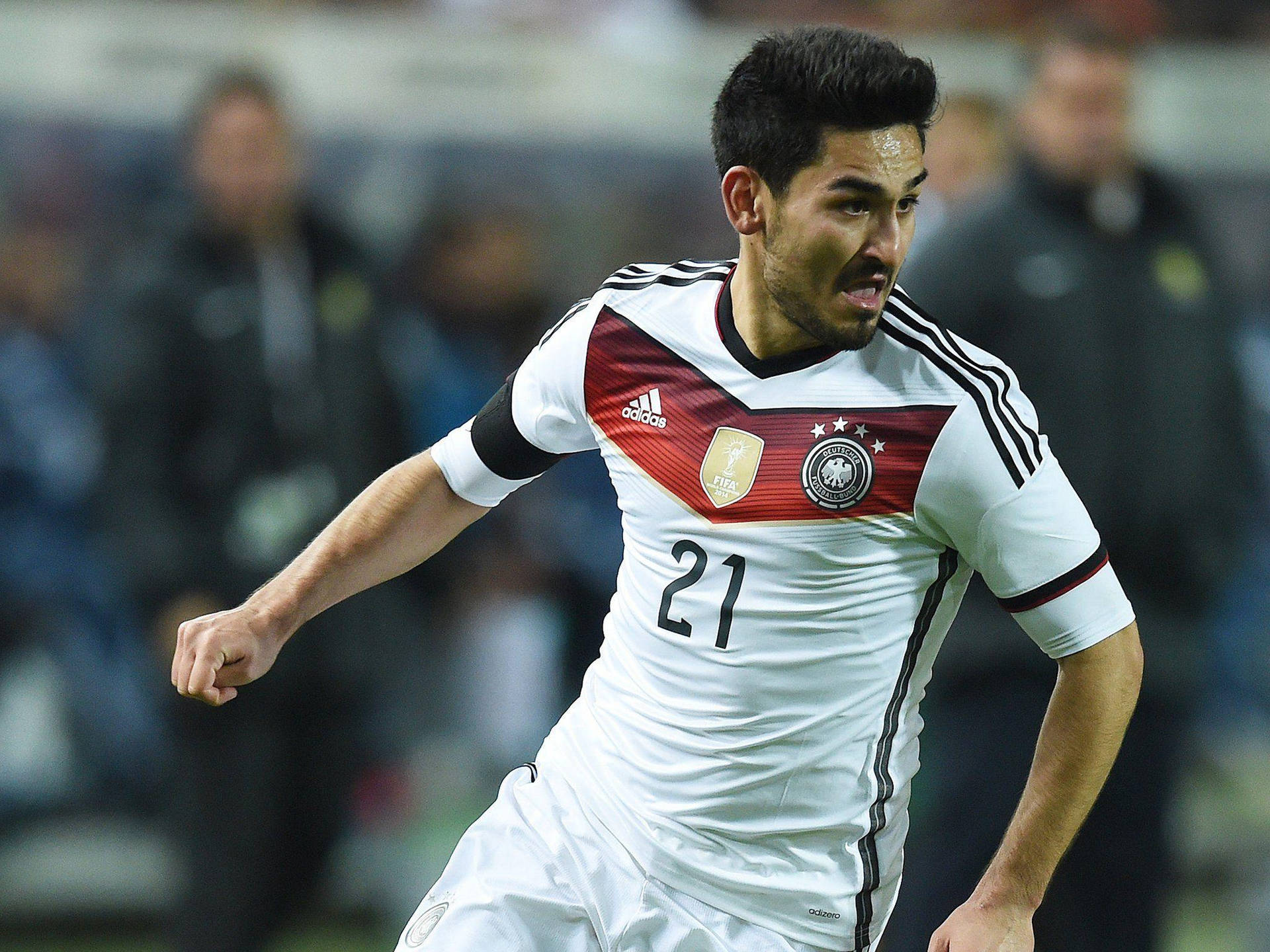 1920x1440 Download Ilkay Gundogan With Open Mouth Wallpaper
