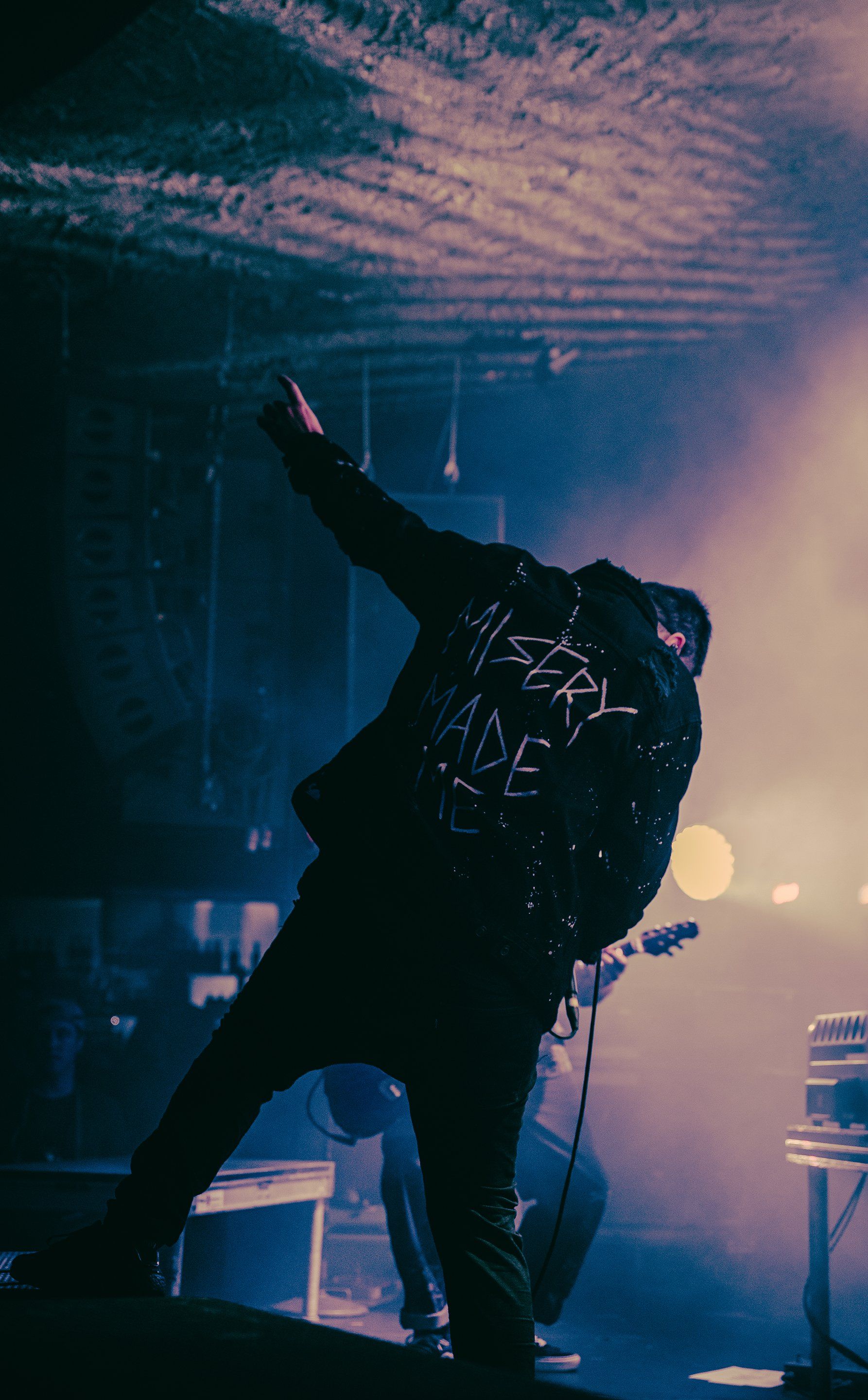 1786x2880 Silverstein + The Amity Affliction