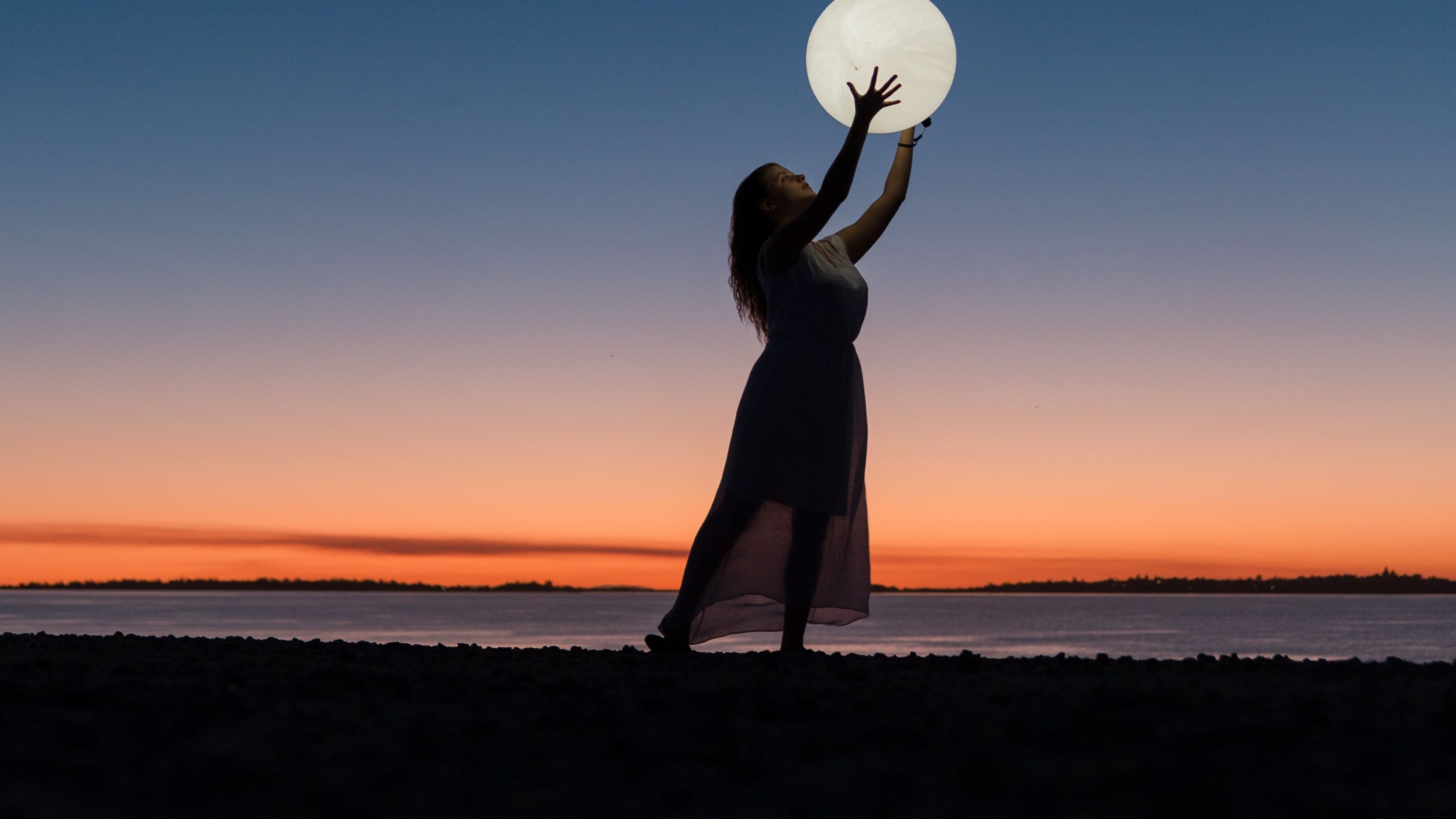 3840x2160 Girl with Moon Wallpaper for iPhone