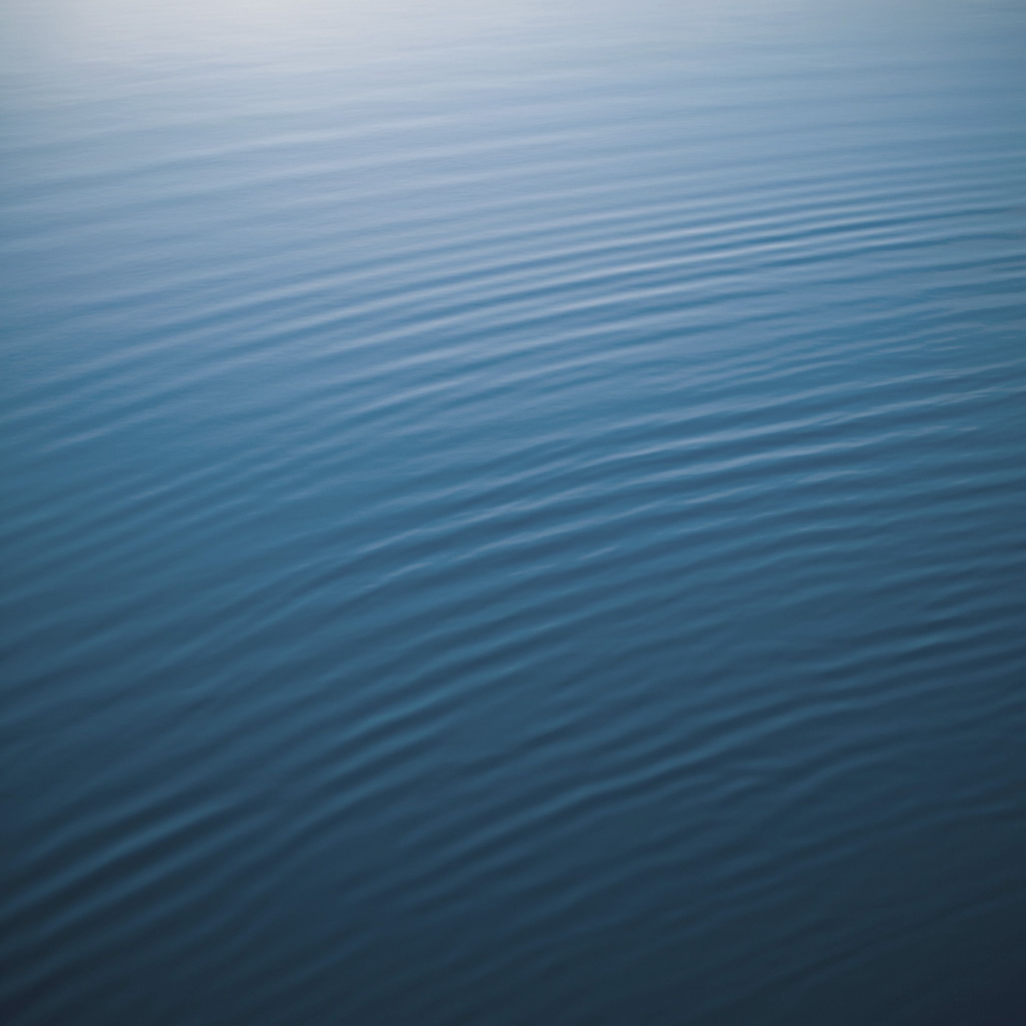 2048x2048 IOS 8 Stock Wallpaper