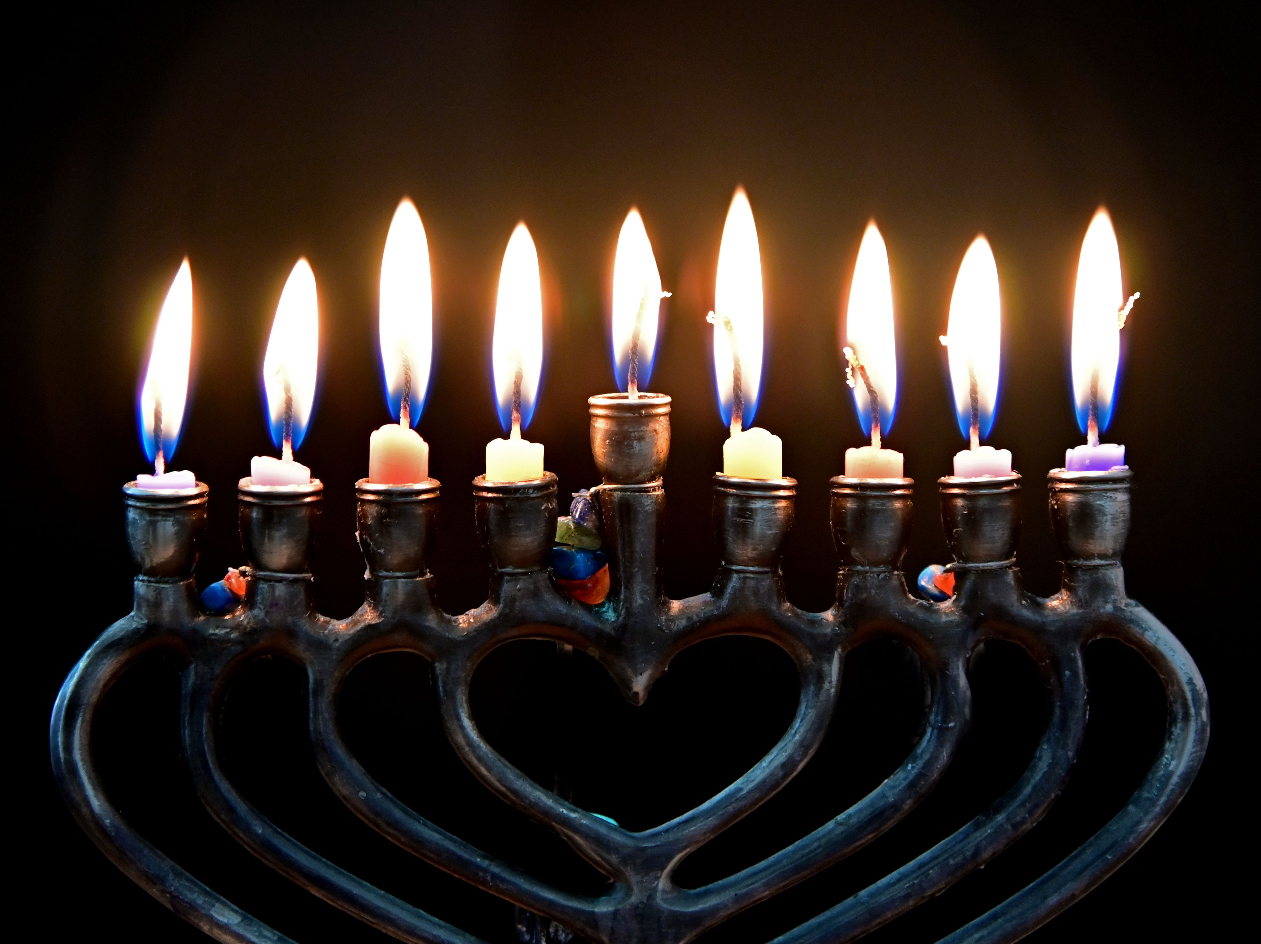 4123x3088 Hanukkah Lights 2021
