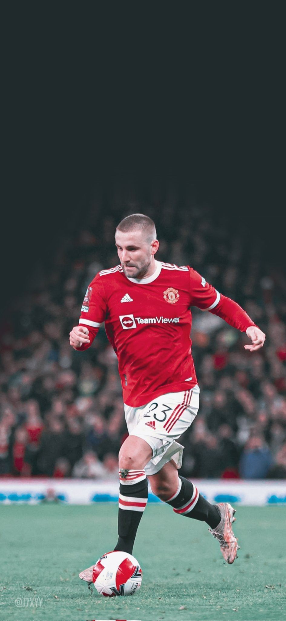 945x2048 Luke Shaw ❤️⚽️