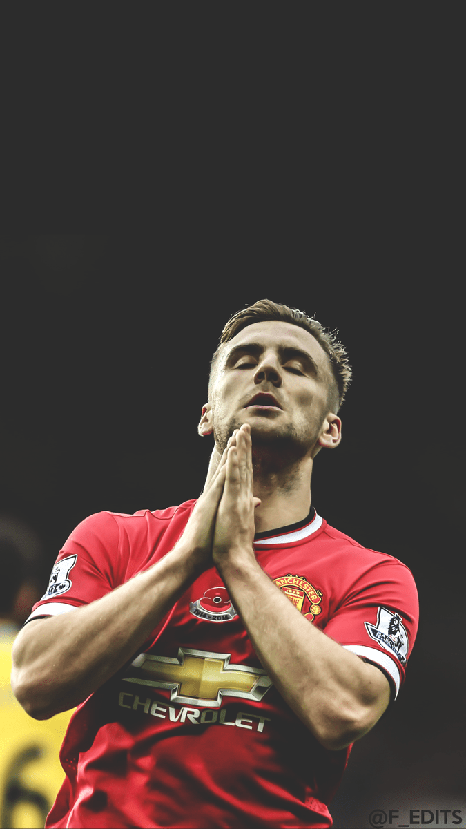 675x1200 Fredrik X:ssä: Luke Shaw. #mufc. iphone wallpaper + icon // / X