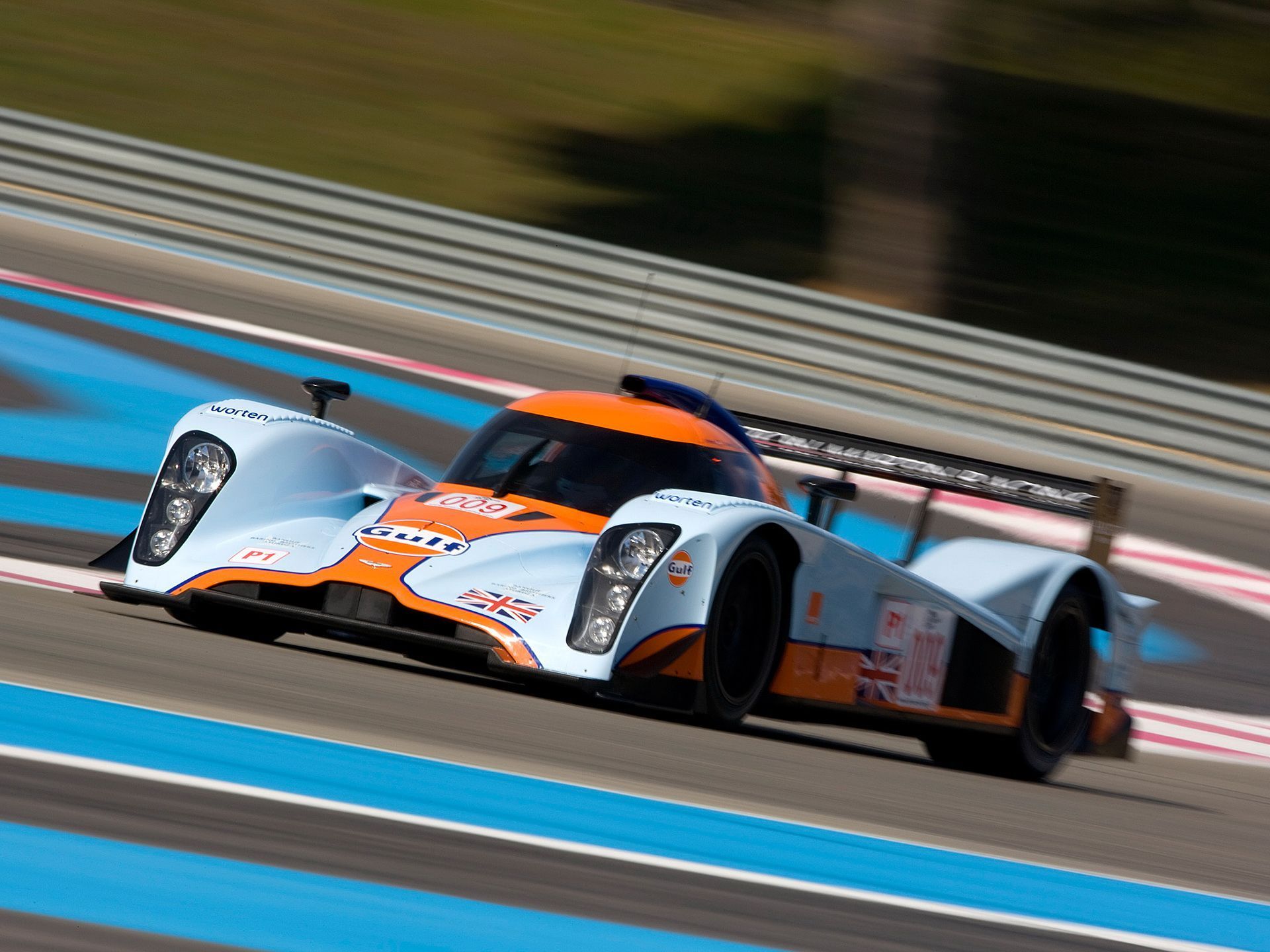 1920x1440 Aston Martin B09 60 LMP1 Wallpaper