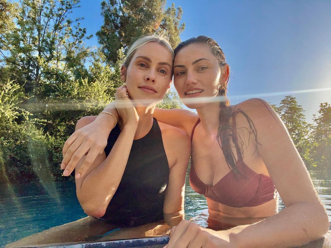 1080x810 H20: Just Add Water' Cast's Bikini, Swimsuit Picture