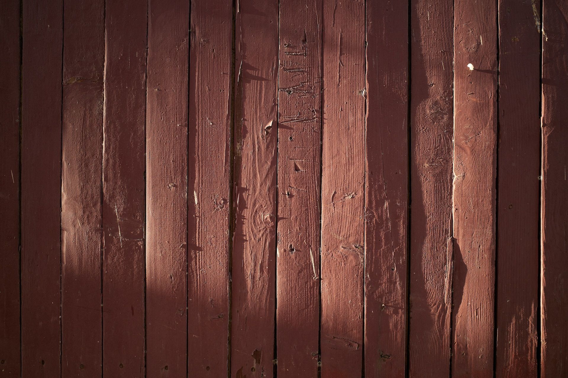 1920x1280 How to Prevent a Wooden Fence From Splintering