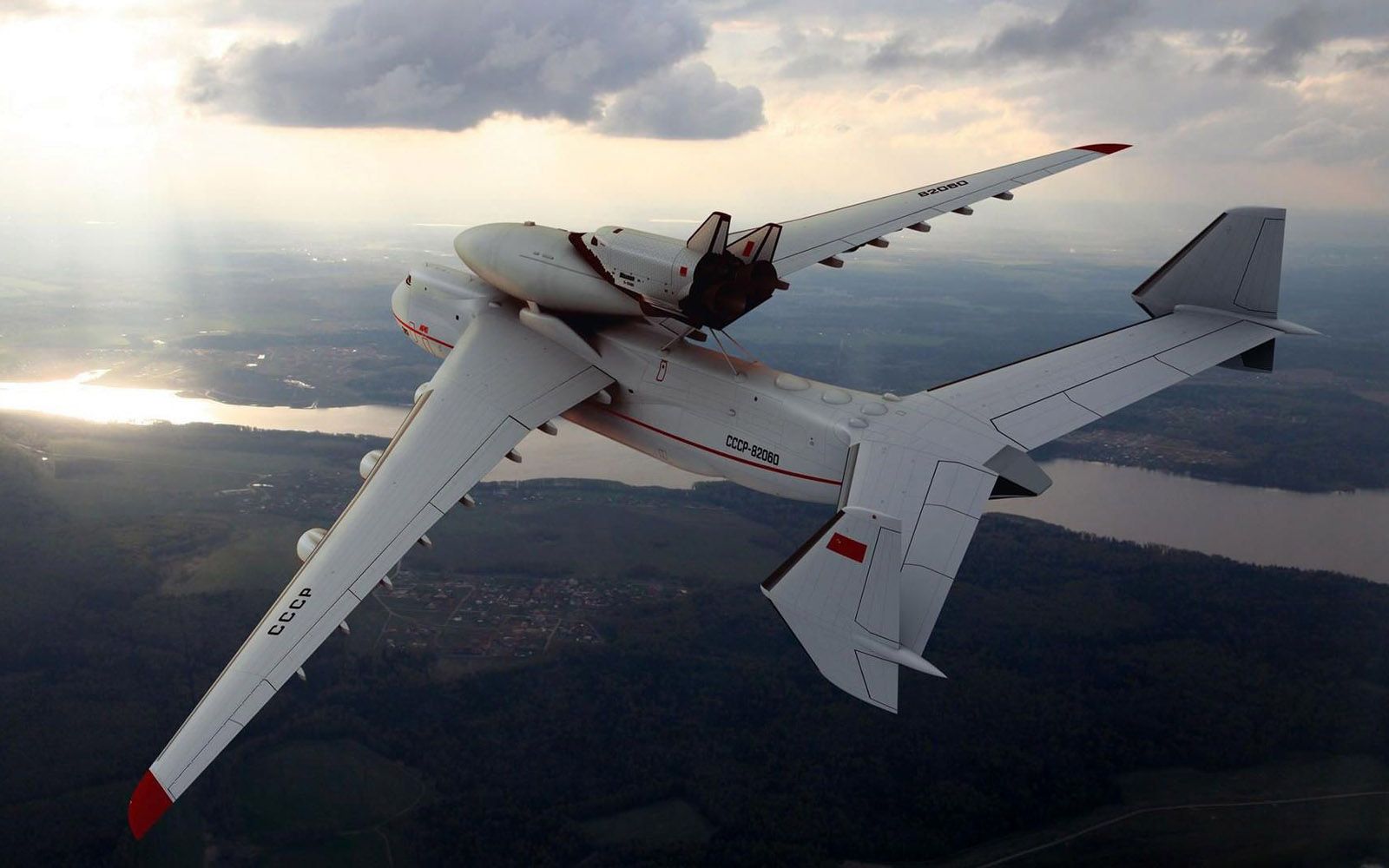1600x1000 Antonov AN 225 Mriya Wallpaper