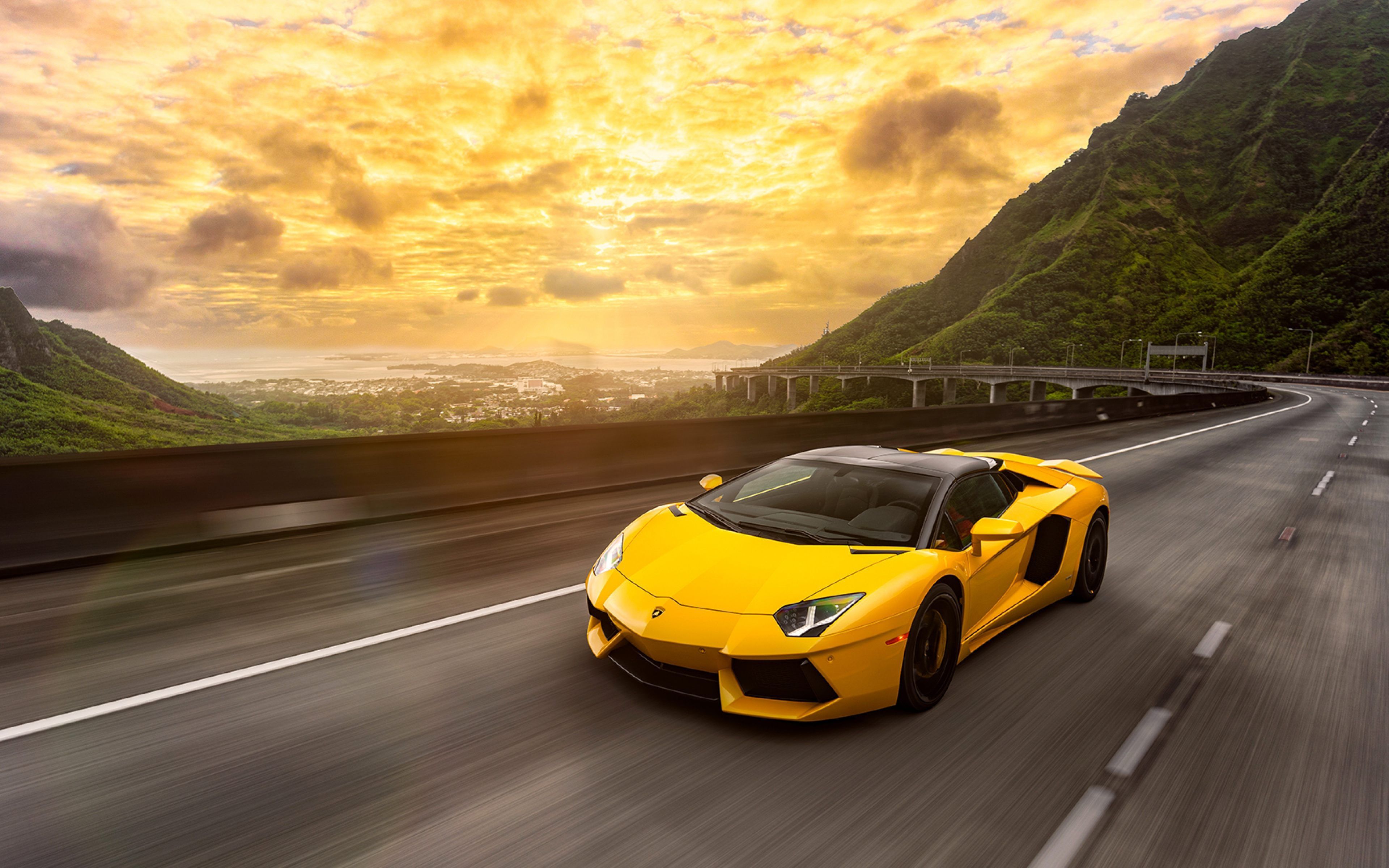 3840x2400 4K Car Wallpaper HD Free Download