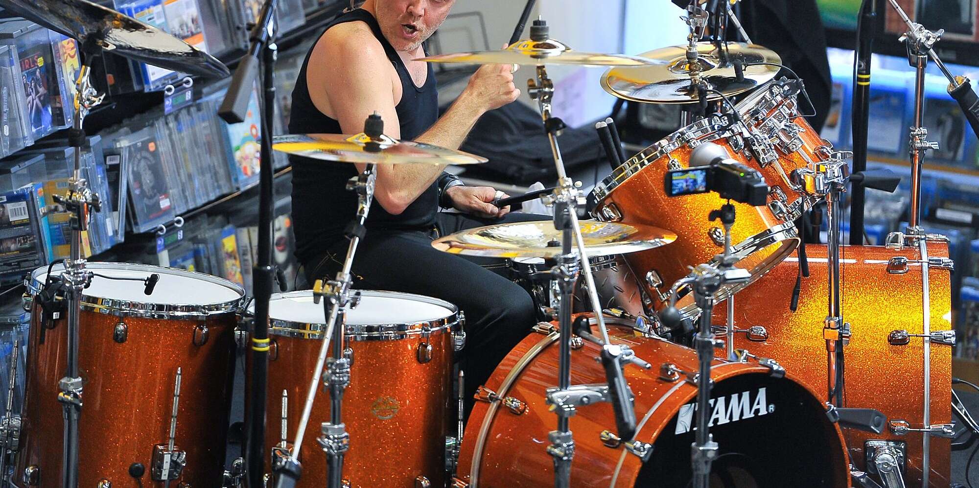 2000x997 Metallica's Lars Ulrich Eats About 20 Pancakes a Day