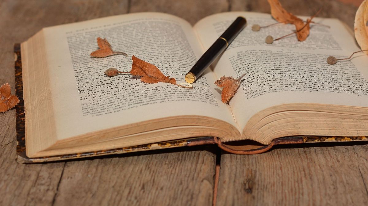 1200x672 From Home Library in Wallpaper Wizard