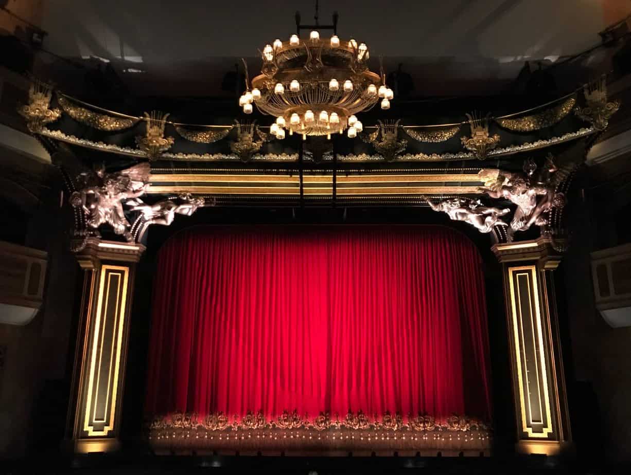 1226x924 Top Unique Theatre Experiences from Around the World
