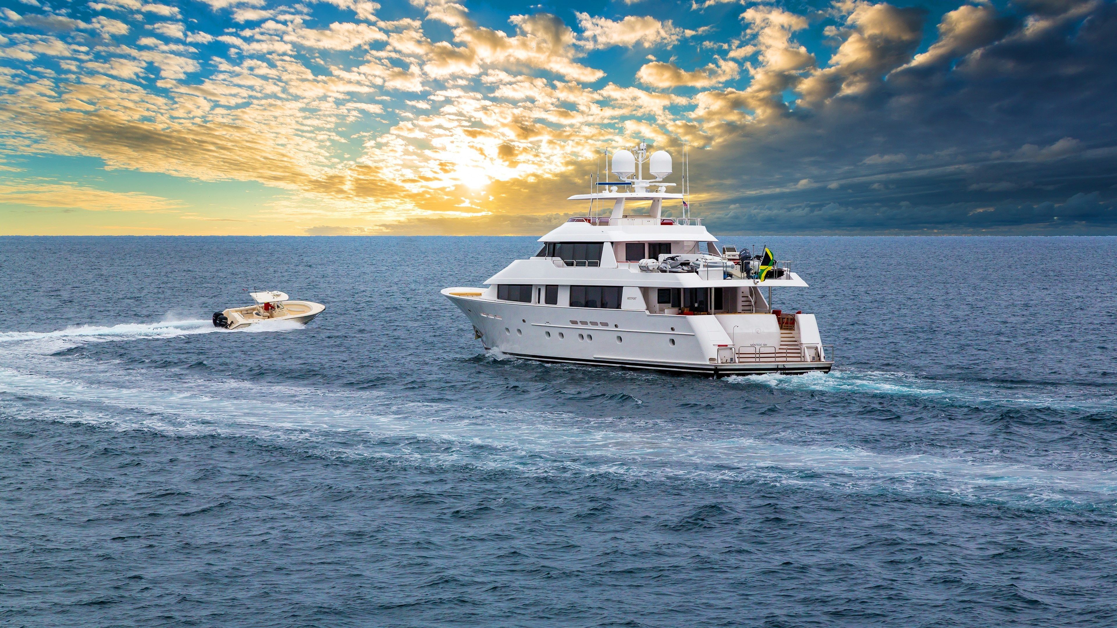 3840x2160 Yacht Wallpaper (image inside)