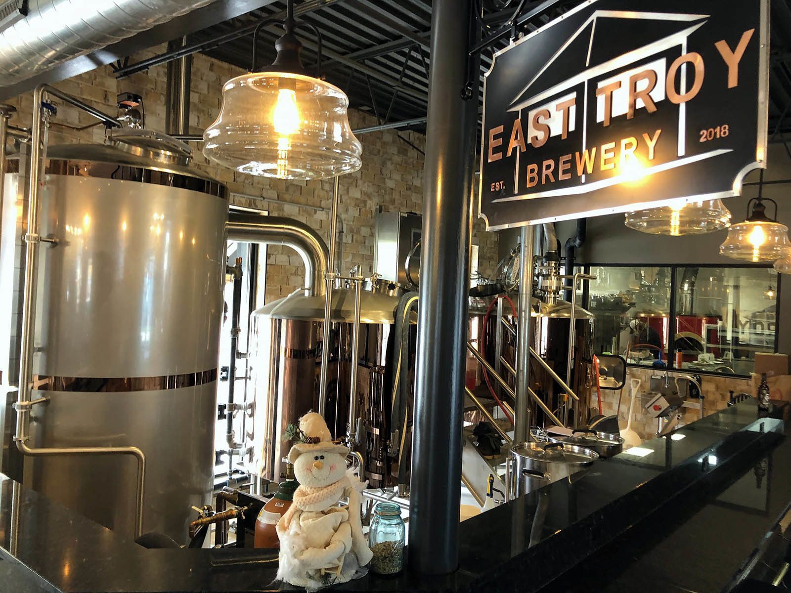 1600x1200 Brewery spelunking: East Troy Brewery