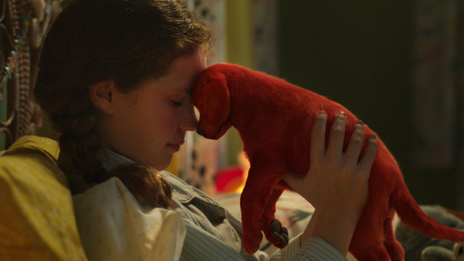 1600x900 Review: 'Clifford the Big Red Dog' is too silly for adults, perfectly suited for children
