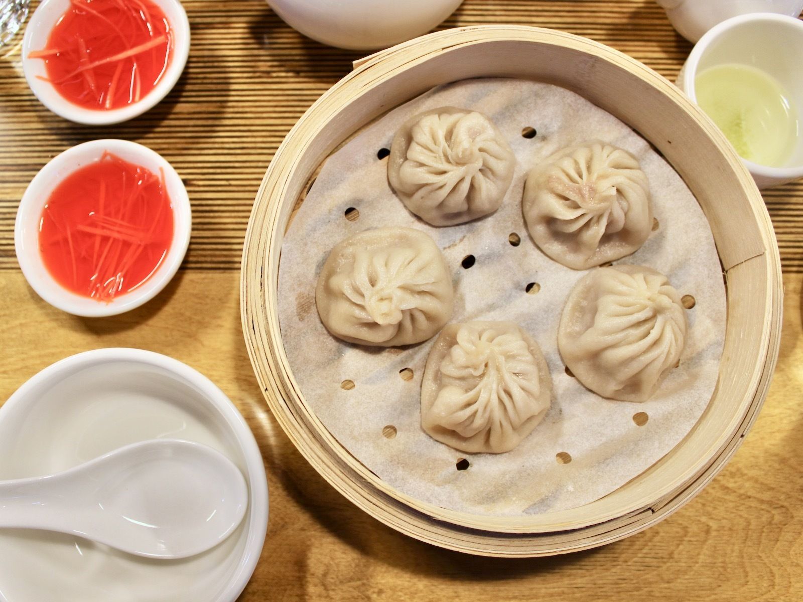 1600x1200 days of great Milwaukee restaurants: Momo Mee